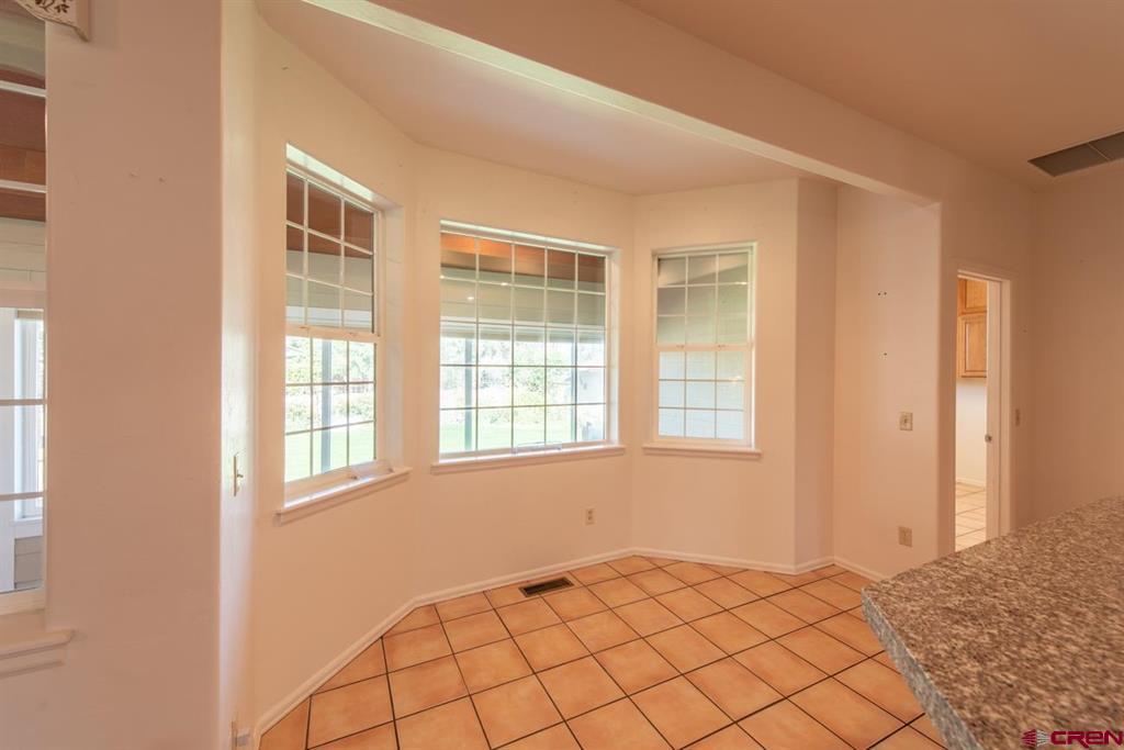 Montrose, Colorado, 81403, United States, 3 Bedrooms Bedrooms, ,2 BathroomsBathrooms,Residential,For Sale,1977225