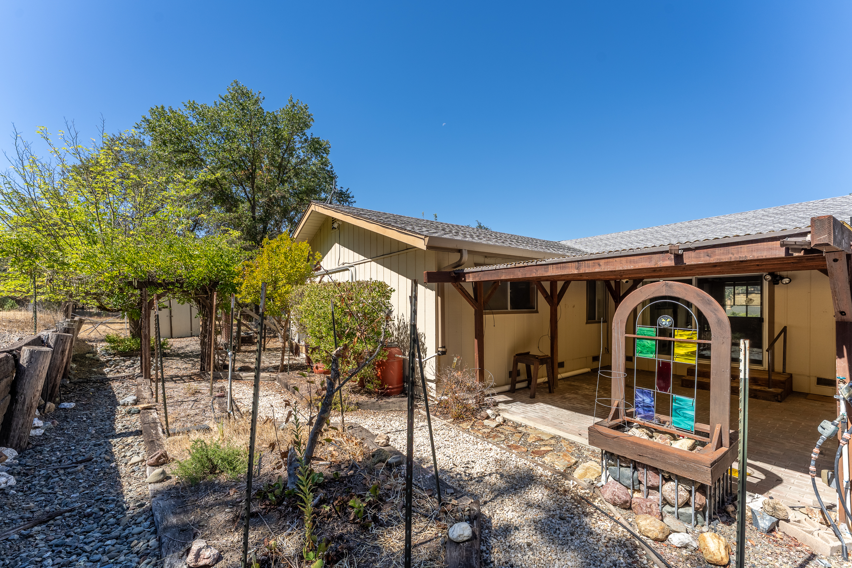 Ukiah, California, 95482, United States, 4 Bedrooms Bedrooms, ,2 BathroomsBathrooms,Residential,For Sale,1949294