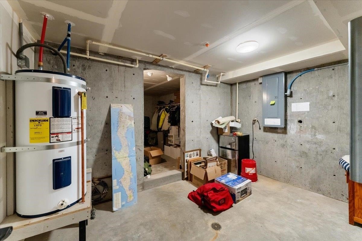 Weed, California, 96094, United States, 4 Bedrooms Bedrooms, ,3 BathroomsBathrooms,Residential,For Sale,2038321