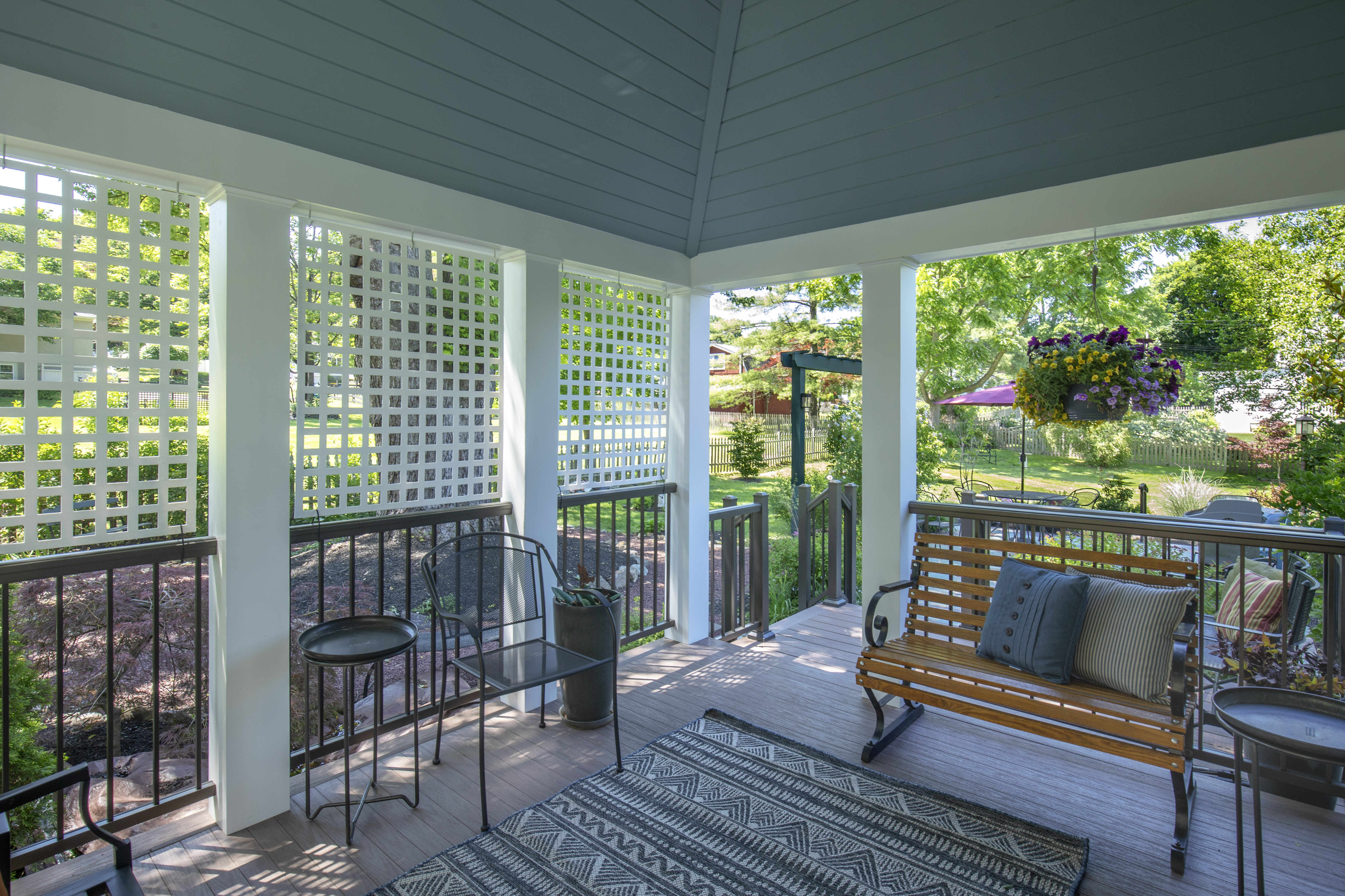  Charming Cape Cod Reflects Extraordinary Pride of Ownership - 物件實景