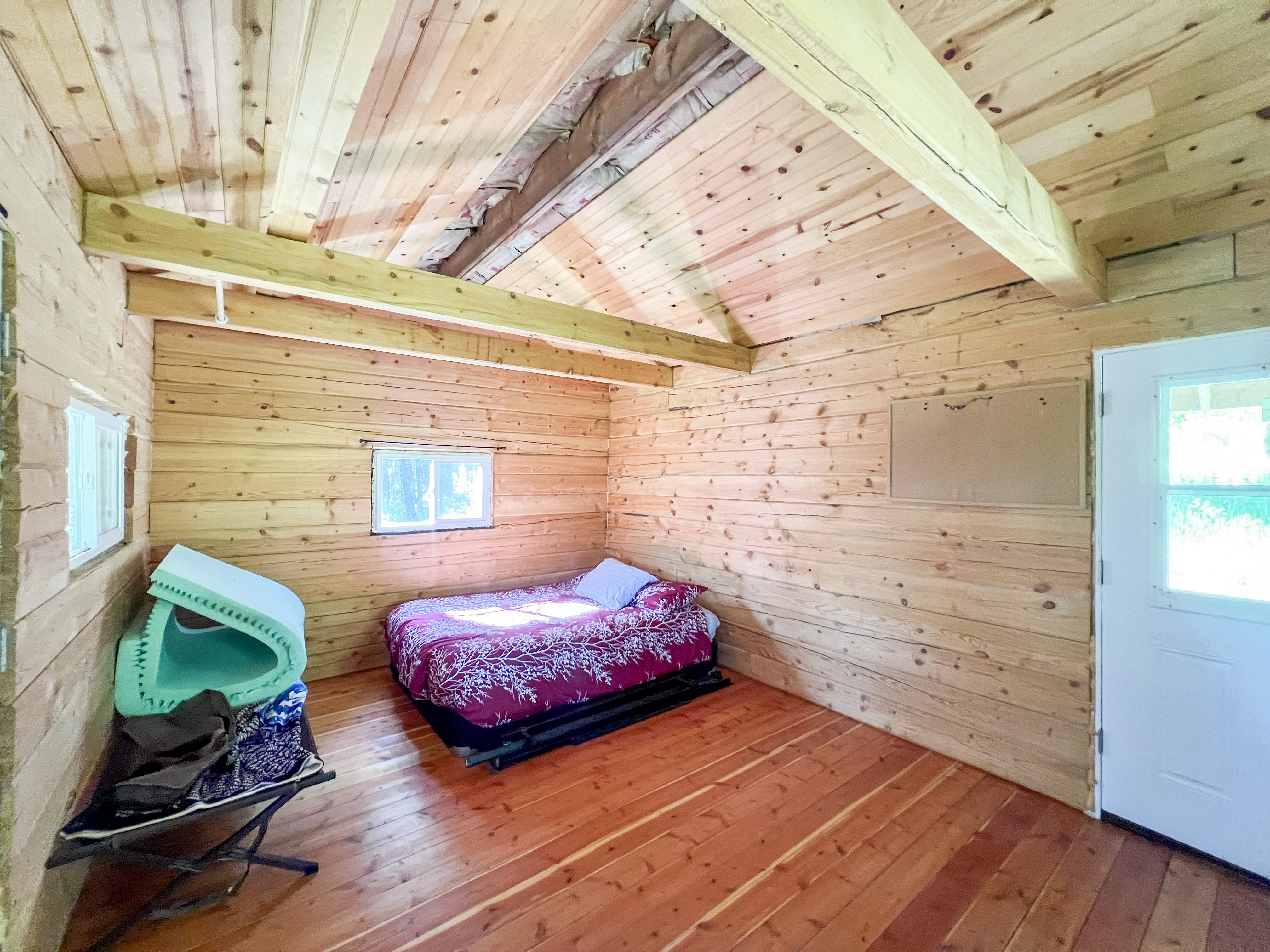 Colville, Washington, 99114, United States, 2 Bedrooms Bedrooms, ,2 BathroomsBathrooms,Residential,For Sale,1928739