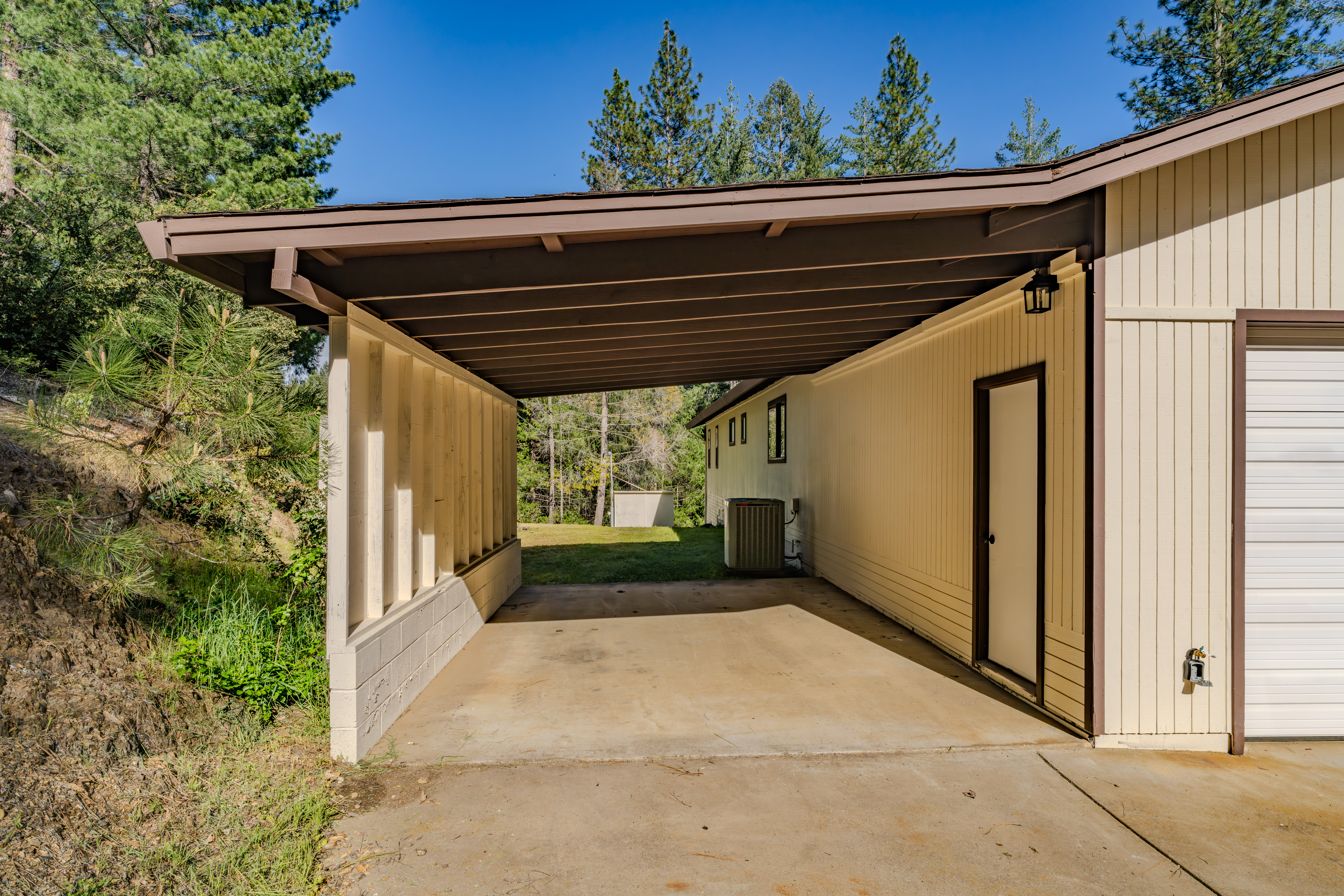  21640 Clute Canyon Road, Volcano, CA 95689 - 物件實景