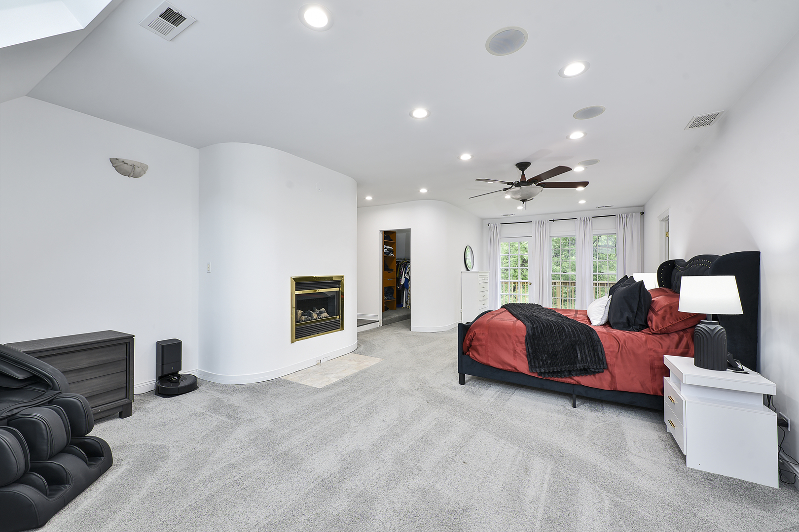 Inverness, Illinois, 60067, United States, 6 Bedrooms Bedrooms, ,7 BathroomsBathrooms,Residential,For Sale,2047955