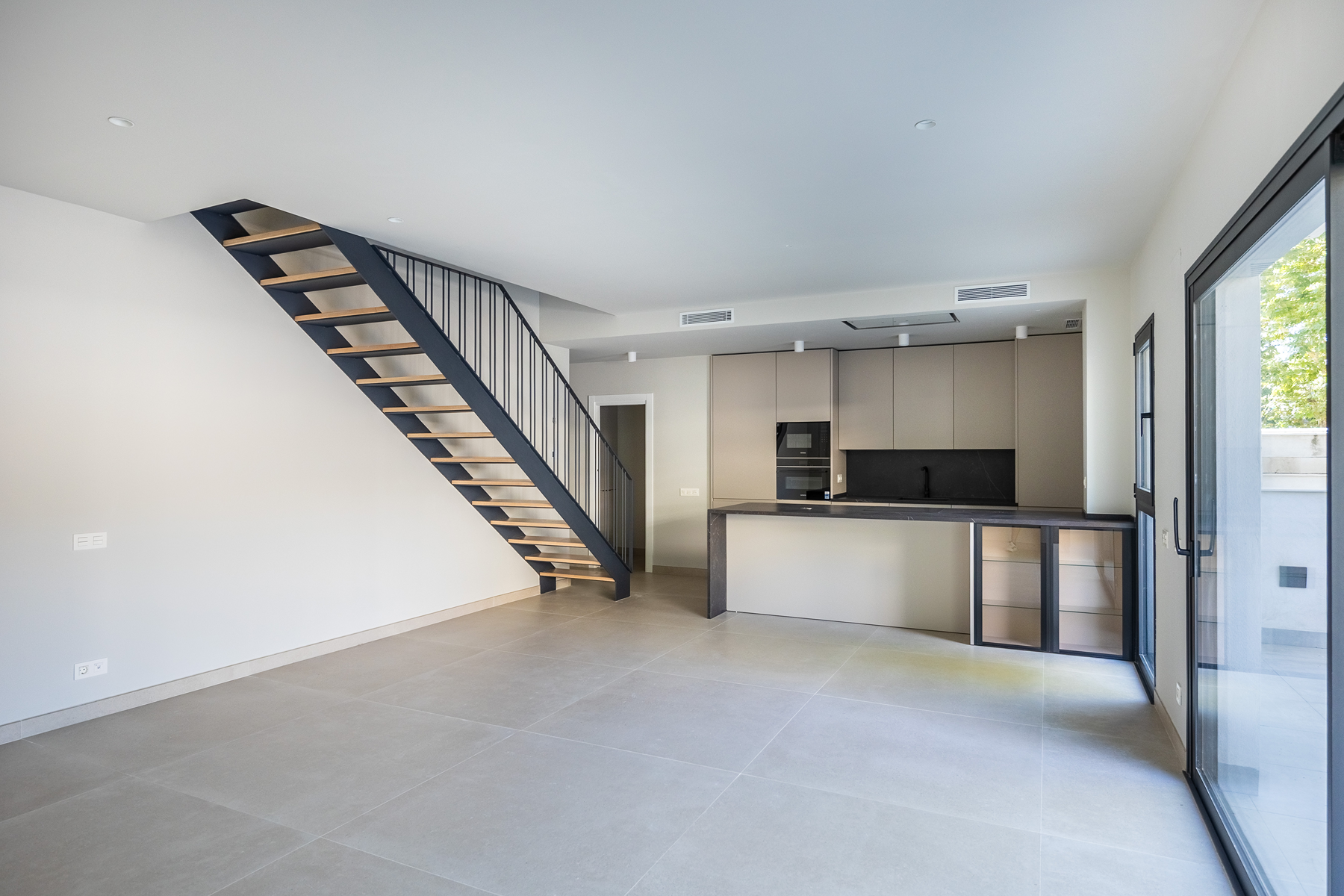  Exclusive duplex with terrace, two parking spaces and storage in Manuel Siurot - 物件實景