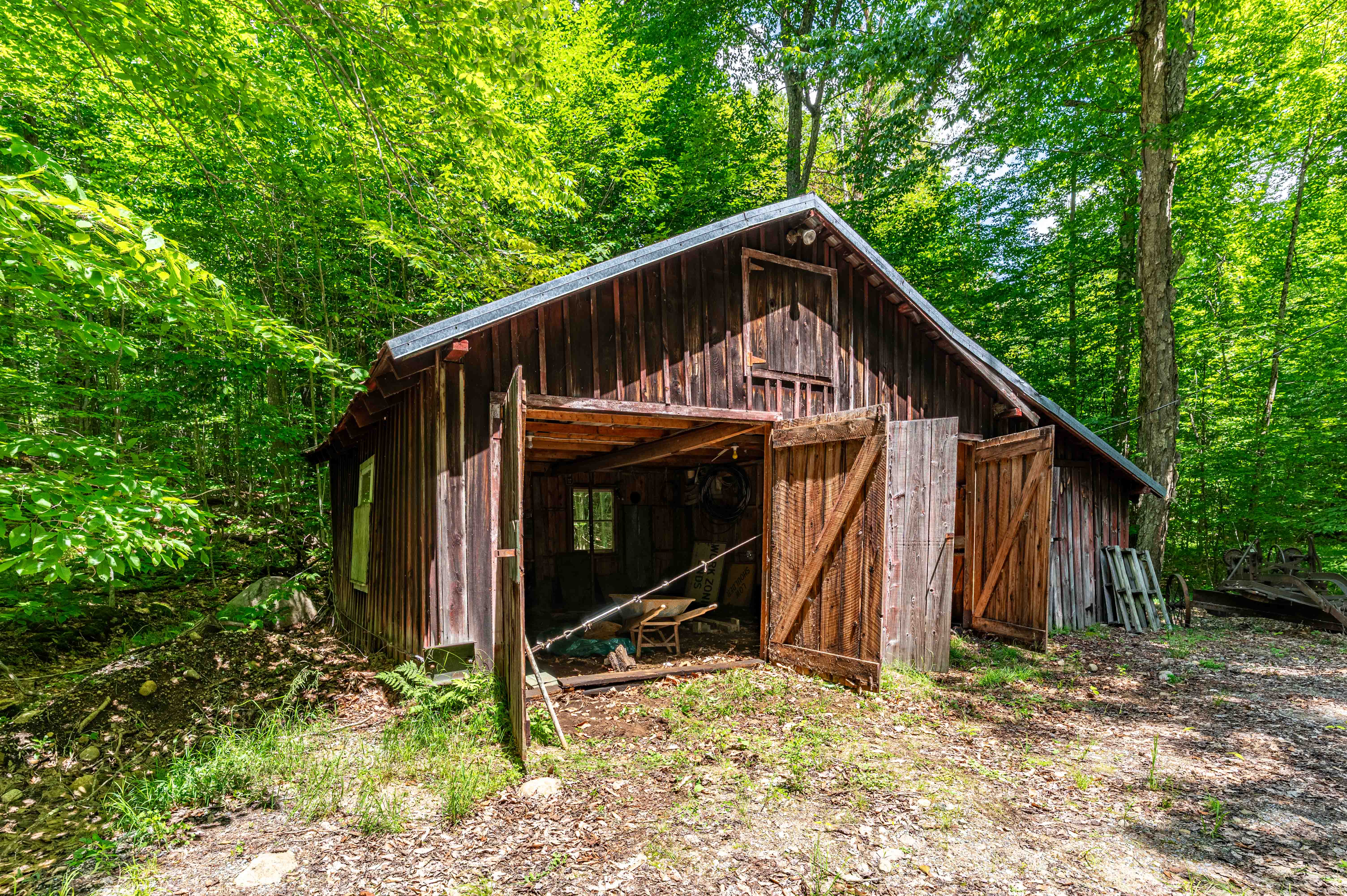  Twin Cottages on 75