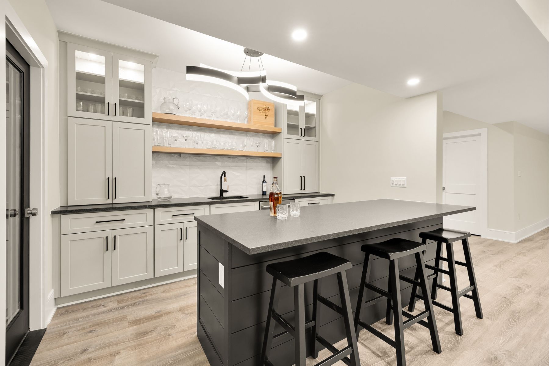  1216 Earnestine Street, Mclean, VA, 22101 - 物件實景