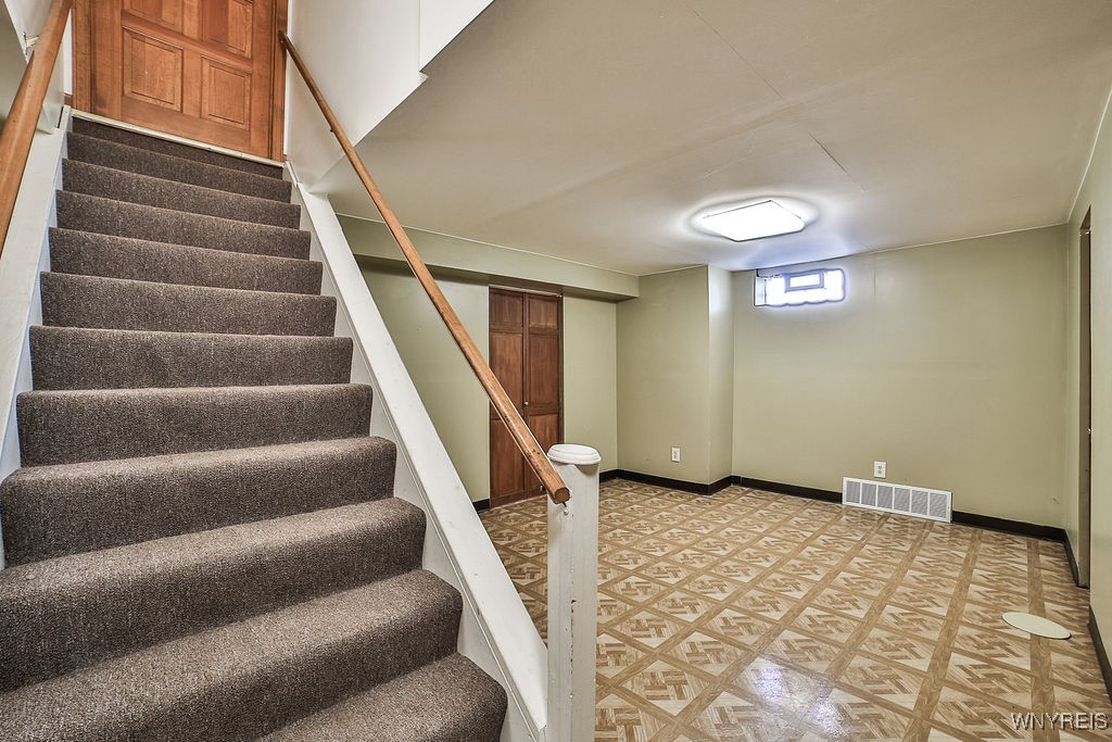 Grand Island, New York, 14072, United States, 4 Bedrooms Bedrooms, ,4 BathroomsBathrooms,Residential,For Sale,1899364