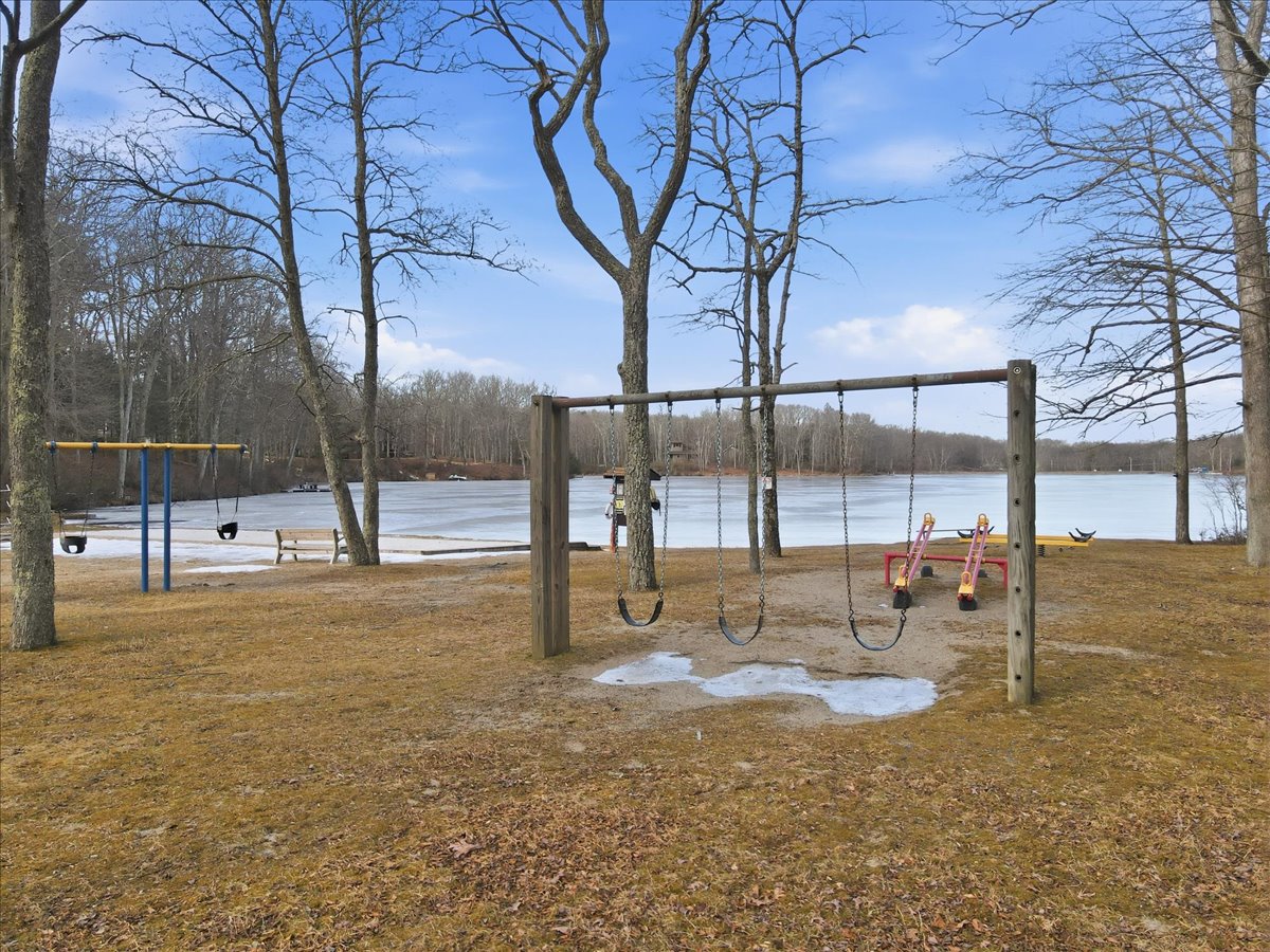 Milford, Pennsylvania, 18337, United States, 4 Bedrooms Bedrooms, ,3 BathroomsBathrooms,Residential,For Sale,2013781