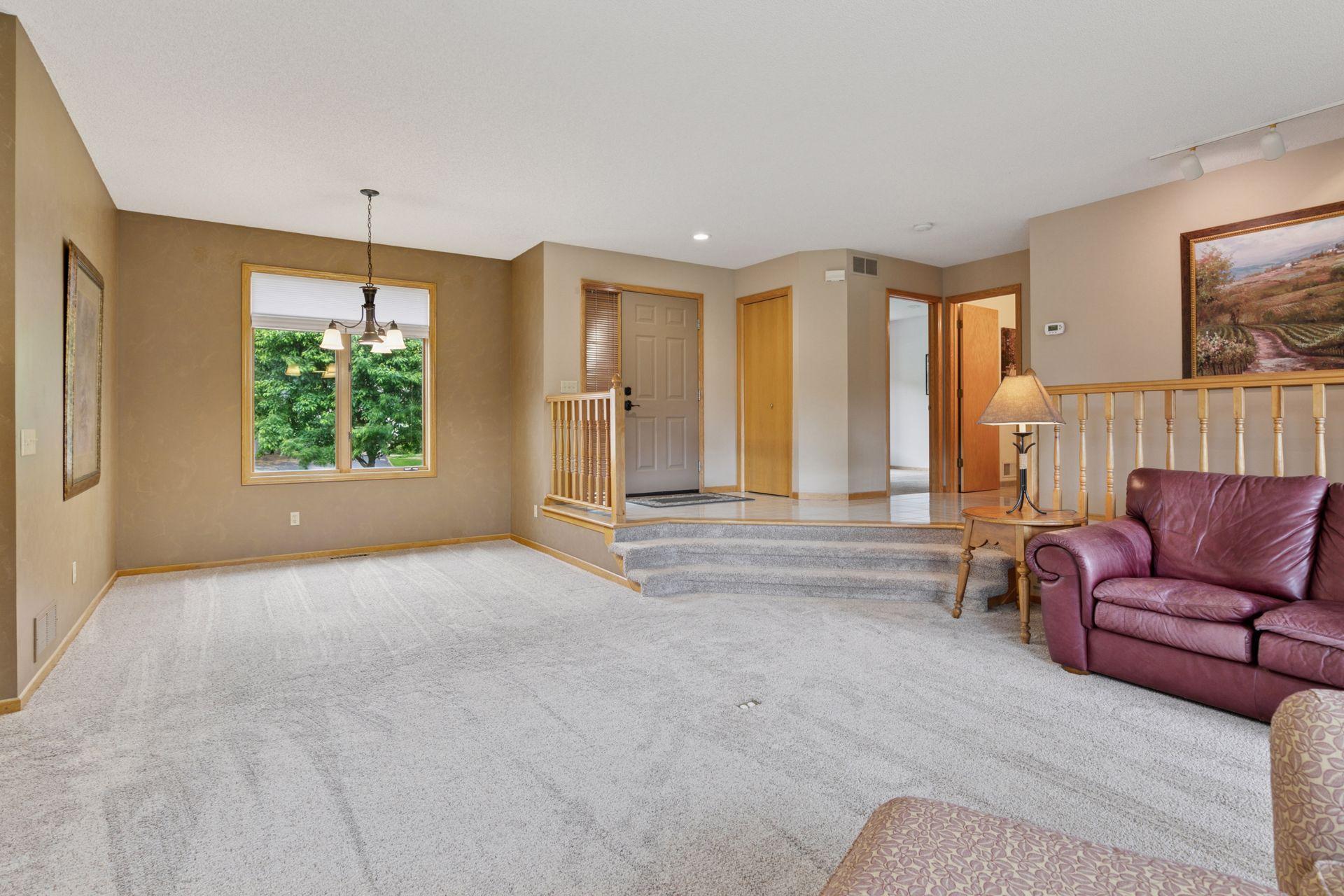 Lakeville, Minnesota, 55044, United States, 4 Bedrooms Bedrooms, ,1 BathroomBathrooms,Residential,For Sale,1867089
