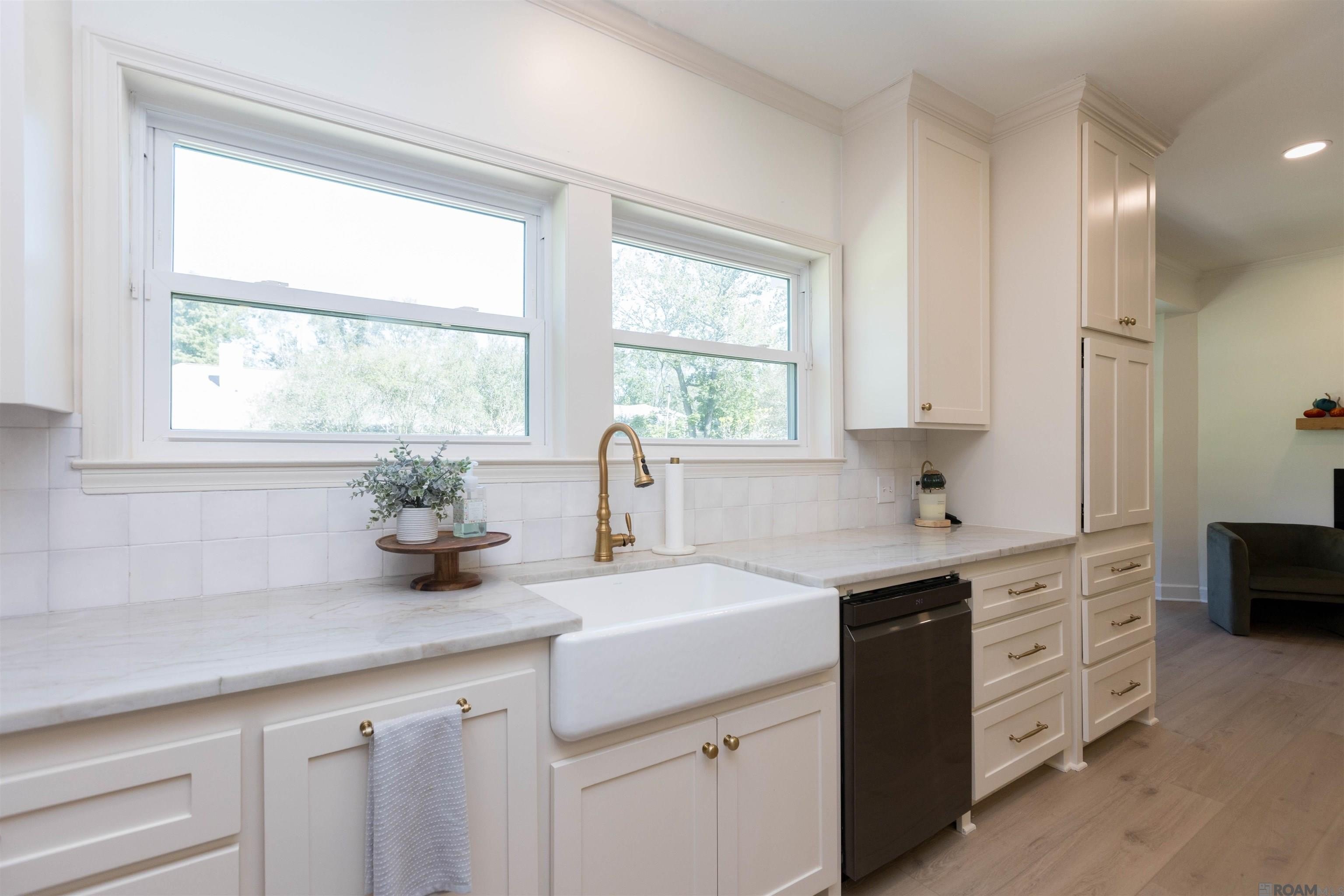 Baton Rouge, Louisiana, 70820, United States, 4 Bedrooms Bedrooms, ,3 BathroomsBathrooms,Residential,For Sale,1980276