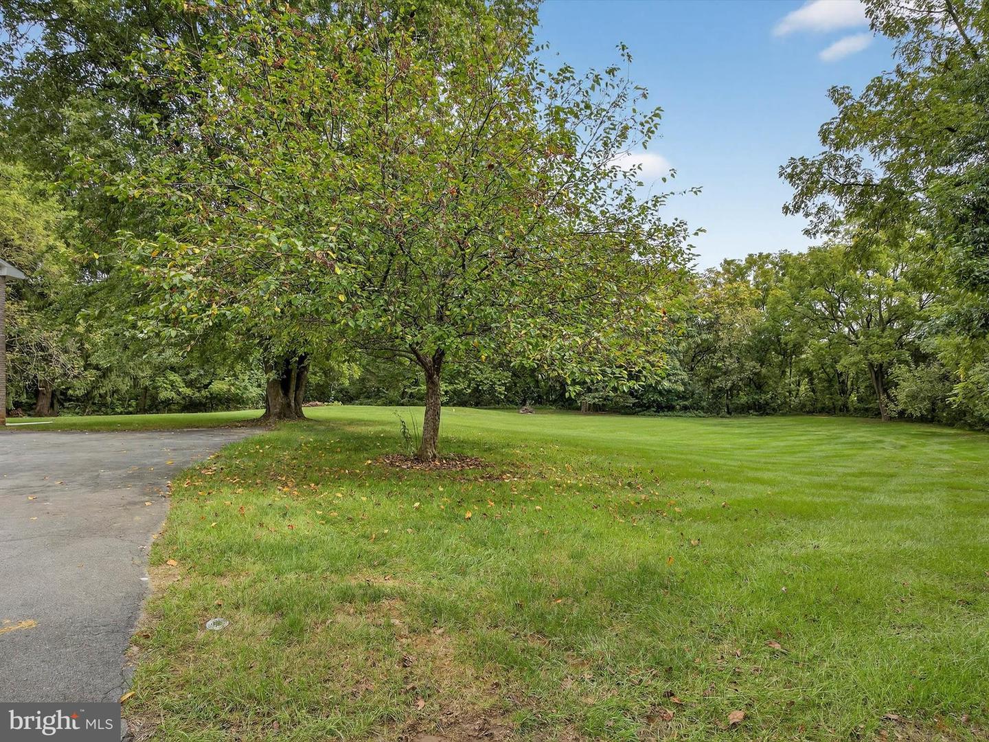 Lancaster, Pennsylvania, 17601, United States, 4 Bedrooms Bedrooms, ,3 BathroomsBathrooms,Residential,For Sale,2003108