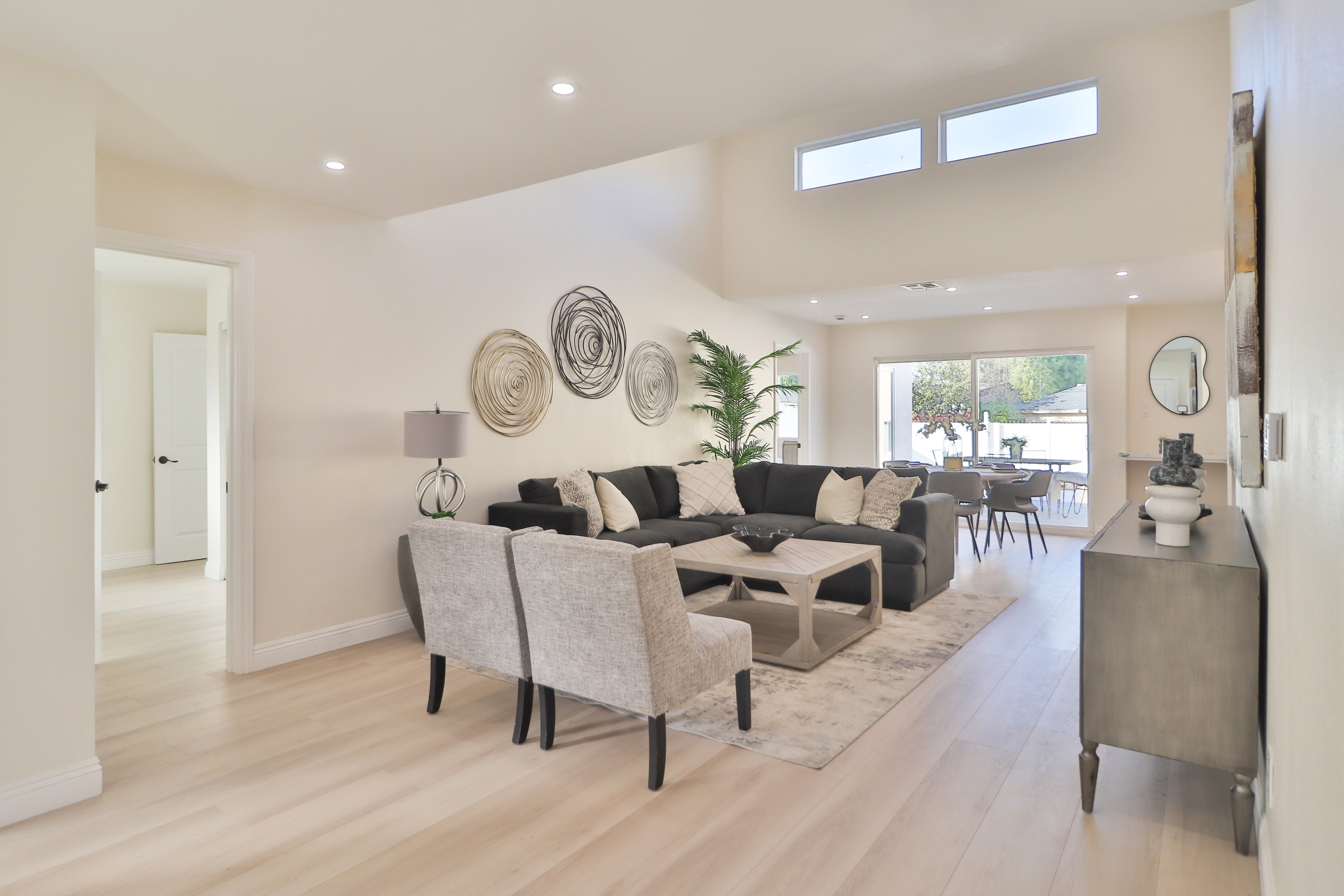 Woodland Hills, California, 91303, United States, 6 Bedrooms Bedrooms, ,7 BathroomsBathrooms,Residential,For Sale,1838273