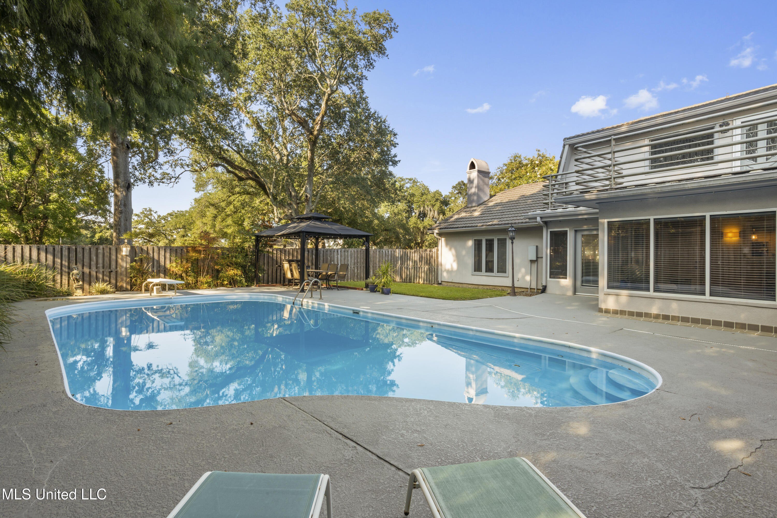 Gulfport, Mississippi, 39507, United States, 4 Bedrooms Bedrooms, ,4 BathroomsBathrooms,Residential,For Sale,1974539