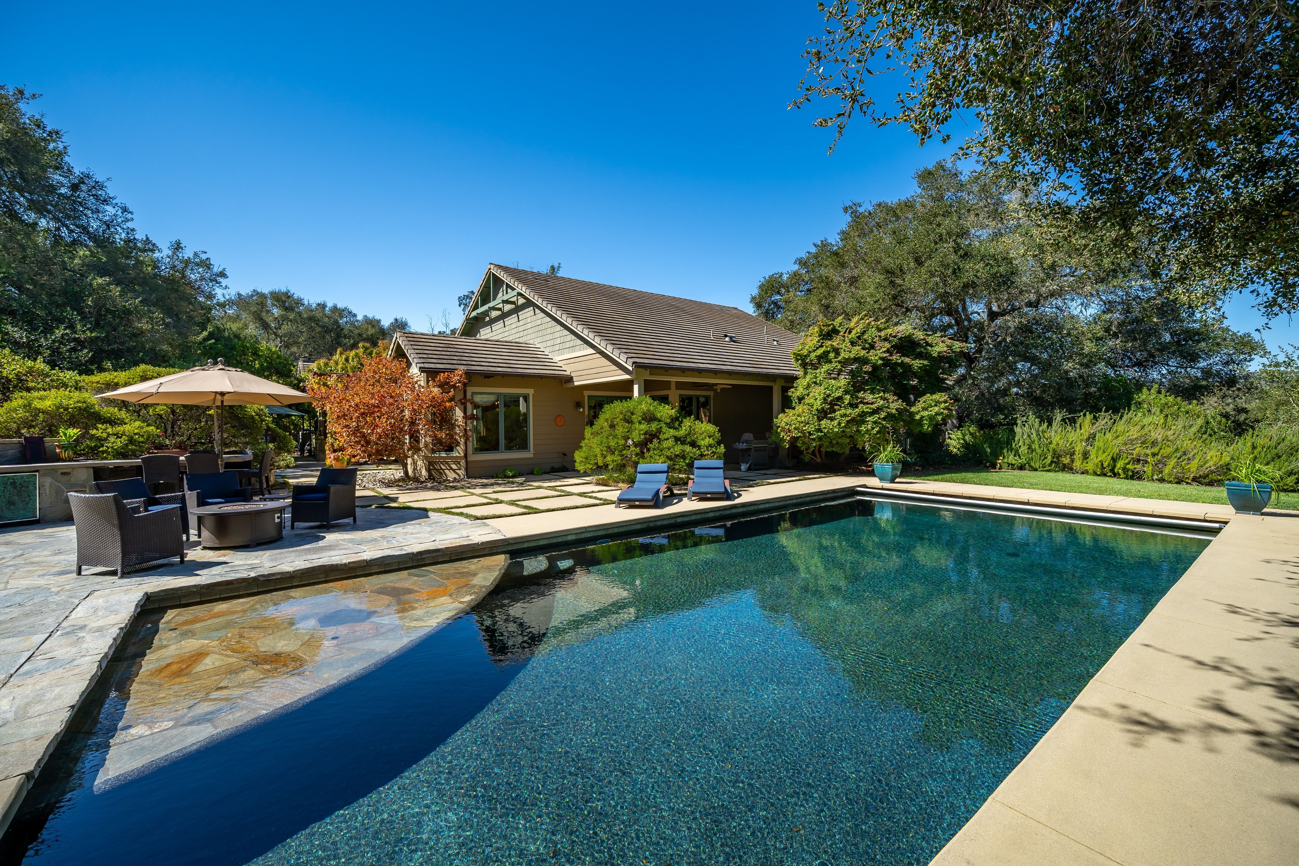  Timeless Craftsman Estate with Resort-Style Outdoor Living - 物件實景
