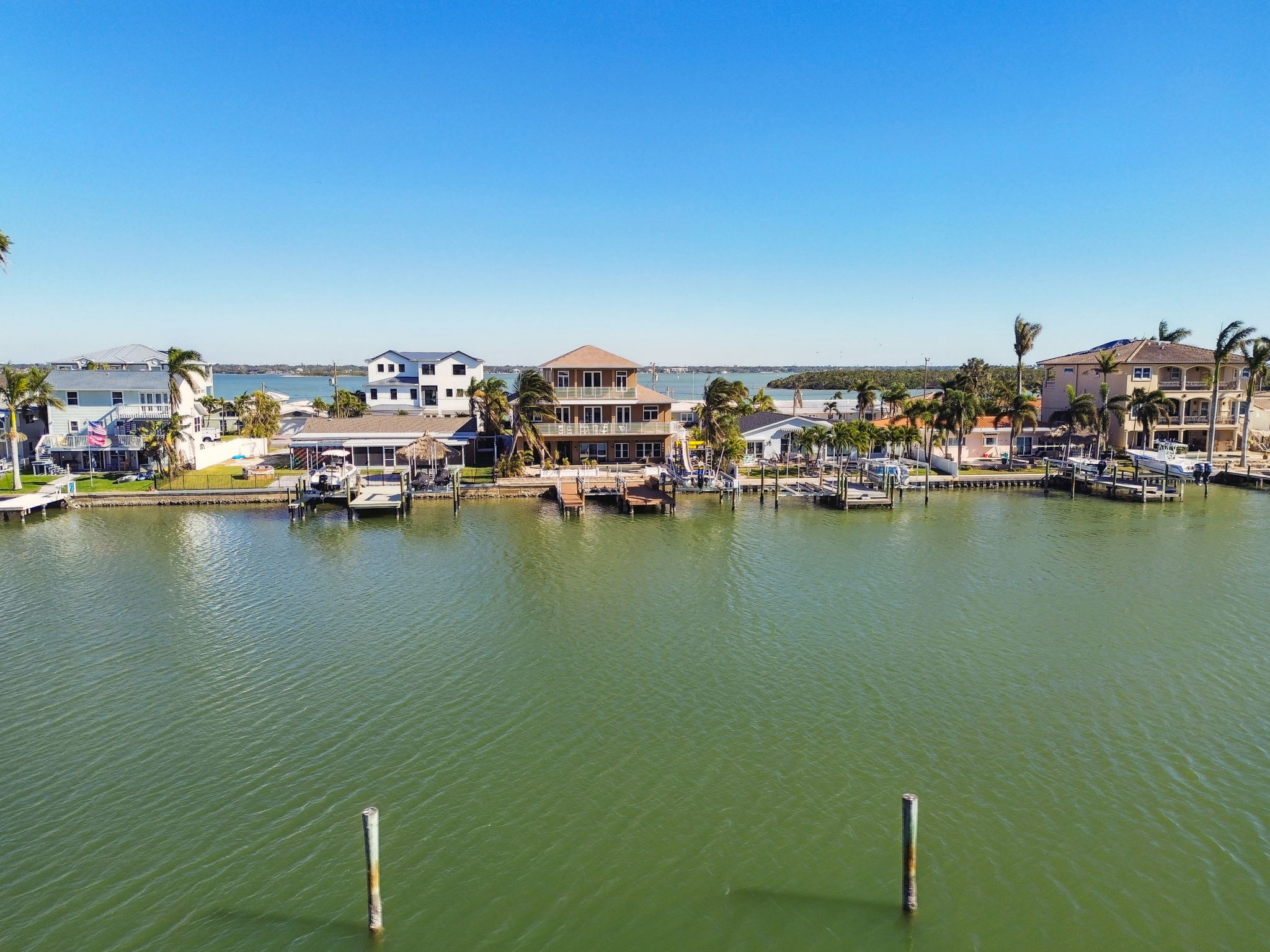 Madeira Beach, Florida, 33708, United States, 3 Bedrooms Bedrooms, ,2 BathroomsBathrooms,Residential,For Sale,1943278