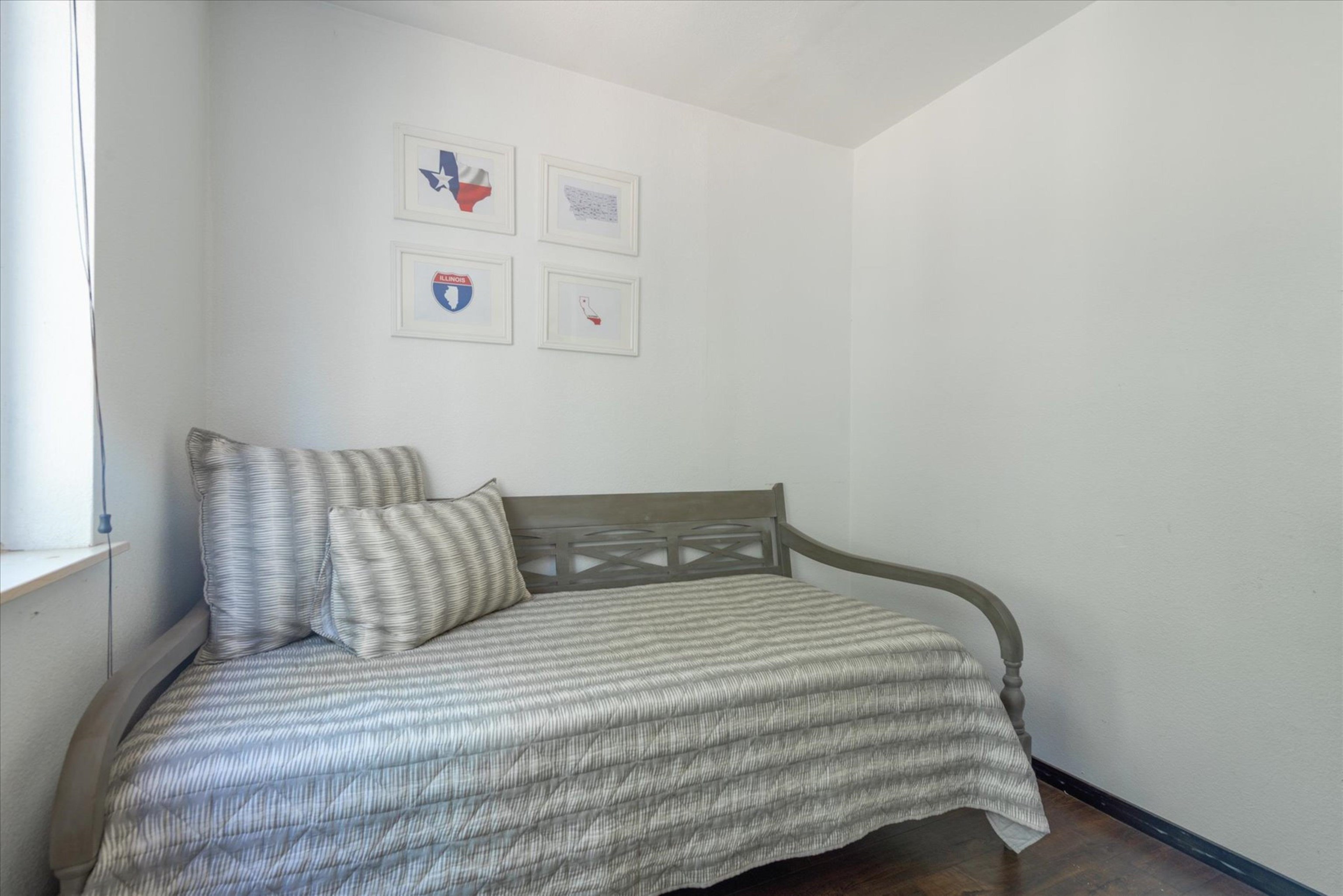 Truckee, California, 96161, United States, 3 Bedrooms Bedrooms, ,2 BathroomsBathrooms,Residential,For Sale,1939259