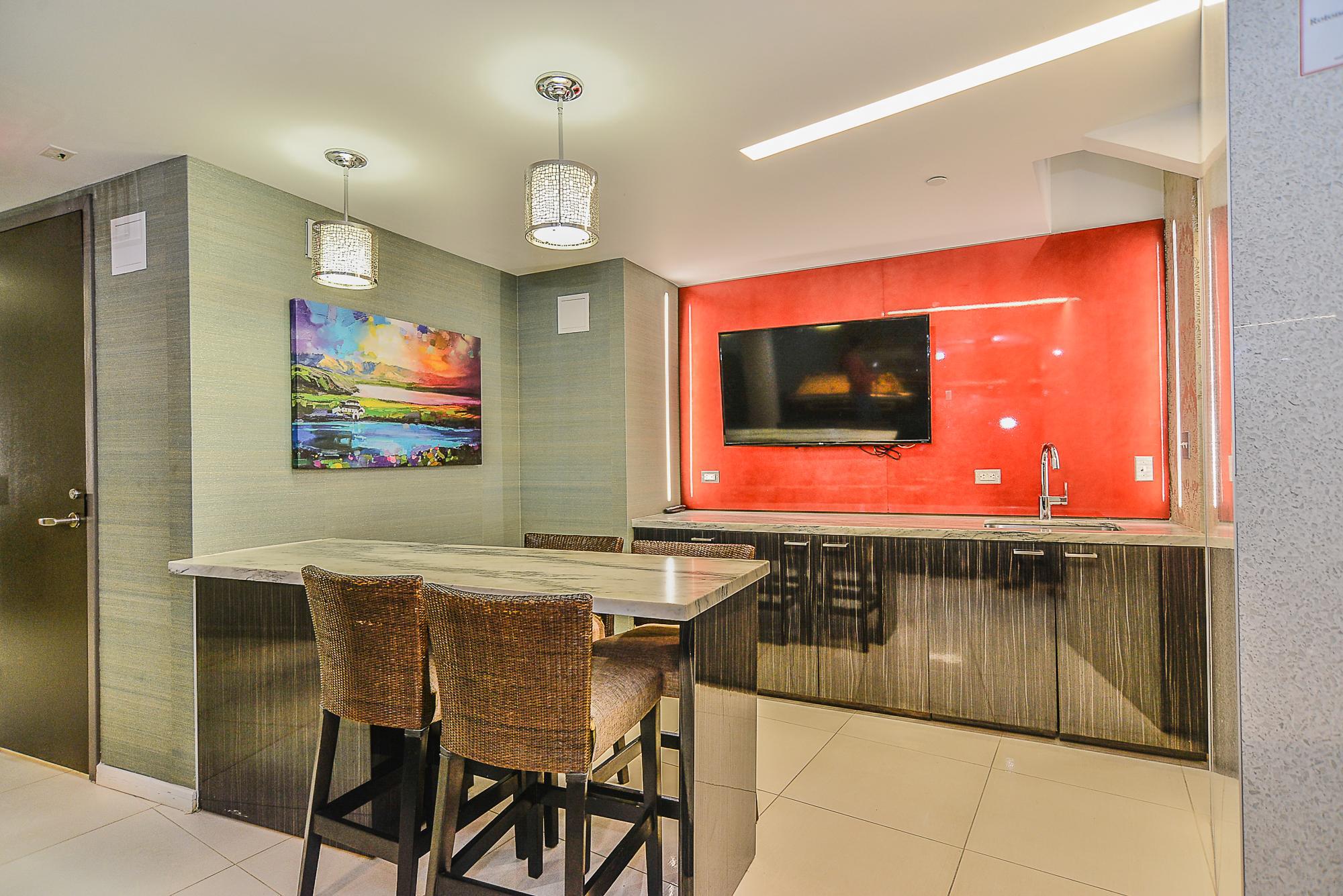  8380 Greensboro Drive, Mclean, VA, 22102 - 物件實景