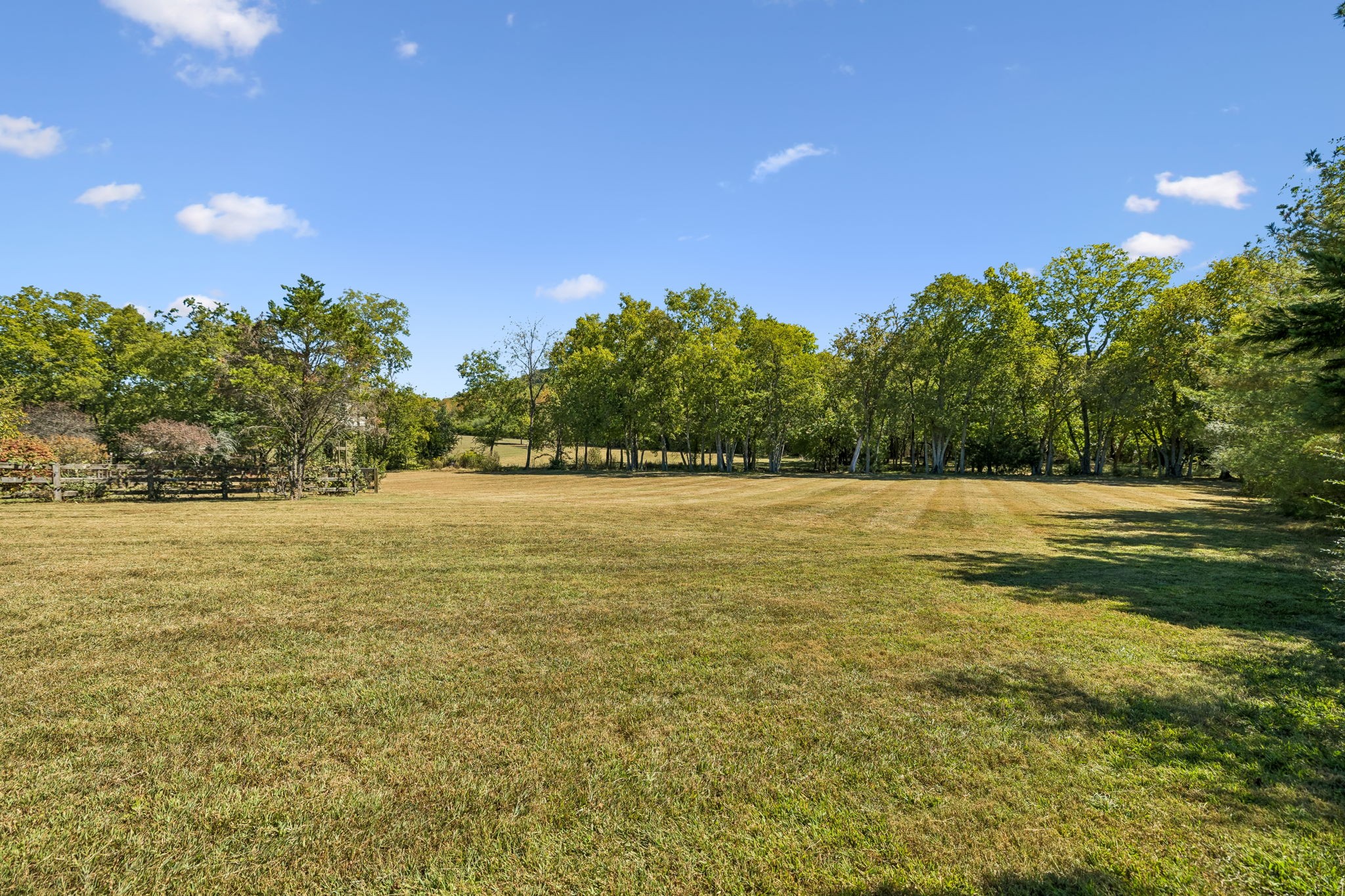  2216 Twin Peaks Ct, Spring Hill, TN, 37174 - 物件實景