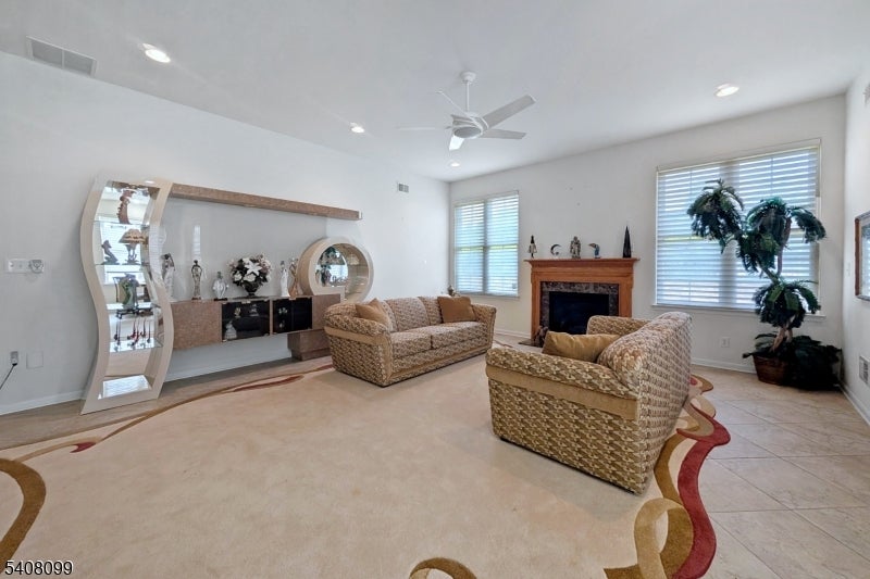 Monroe Township, New Jersey, 08831, United States, 2 Bedrooms Bedrooms, ,2 BathroomsBathrooms,Residential,For Sale,1976963