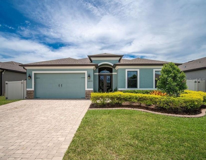 Sarasota, Florida, 34243, United States, 4 Bedrooms Bedrooms, ,3 BathroomsBathrooms,Residential,For Sale,1874918