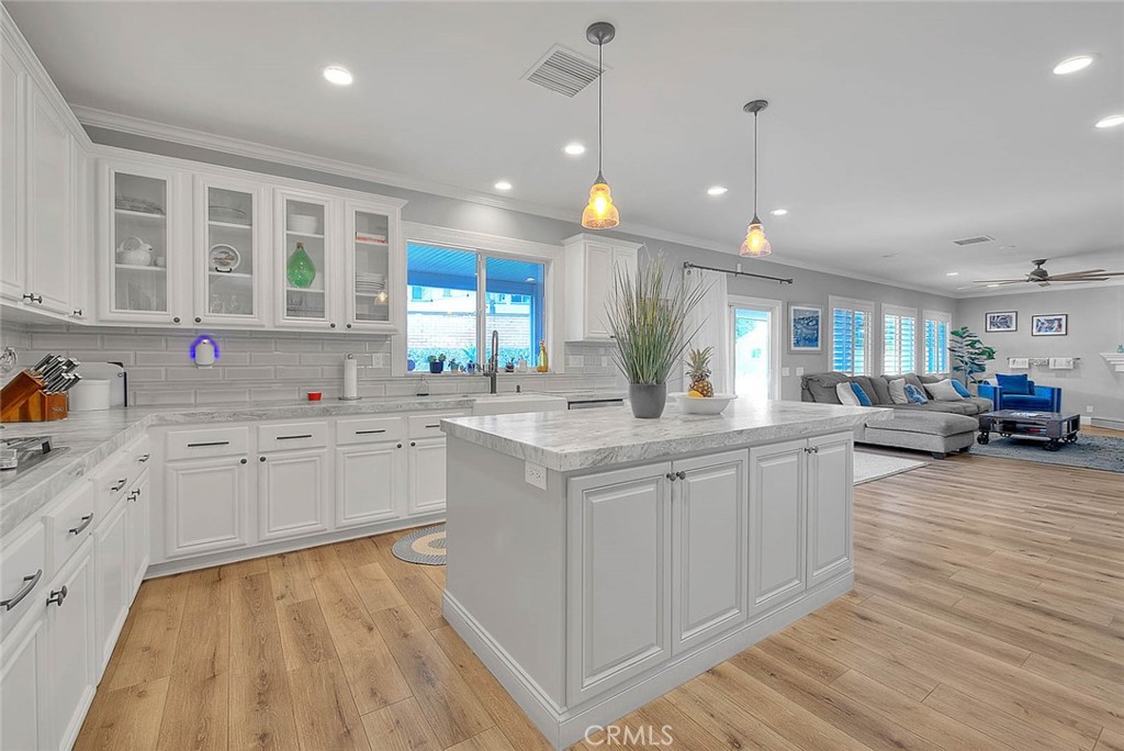 Corona, California, 92881, United States, 6 Bedrooms Bedrooms, ,6 BathroomsBathrooms,Residential,For Sale,1810577