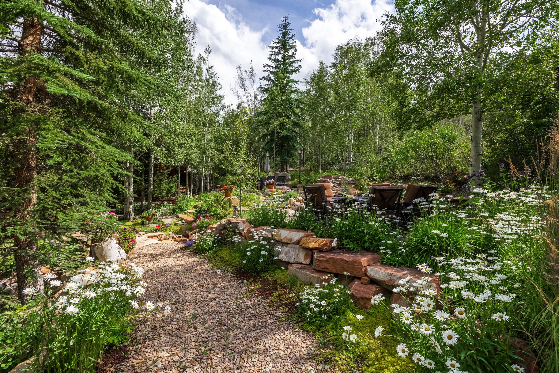  33 ACRE SOULFUL PARK CITY ESTATE WITH GRAND HOME AND GUEST HOUSE - 物件實景