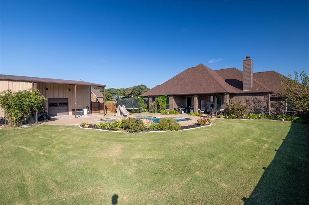 Weatherford, Texas, 76088, United States, 3 Bedrooms Bedrooms, ,2 BathroomsBathrooms,Residential,For Sale,1976944