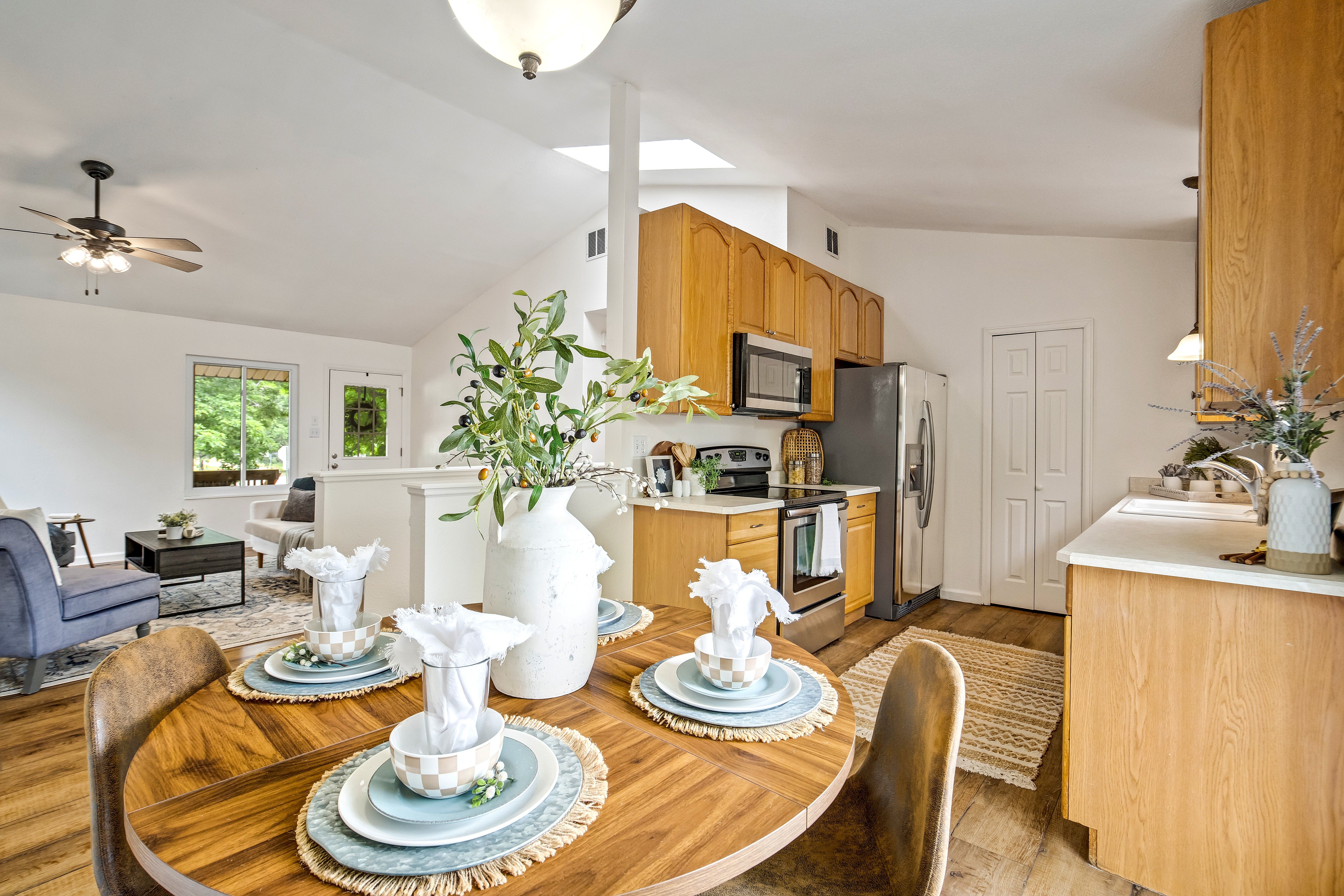 Unique Property in the Unbeatable Location in the Heart of Patty Jewett - 物件實景