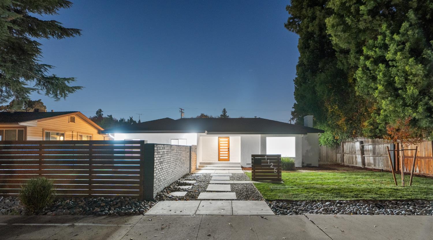 Modesto, California, 95350, United States, 4 Bedrooms Bedrooms, ,2 BathroomsBathrooms,Residential,For Sale,2001557