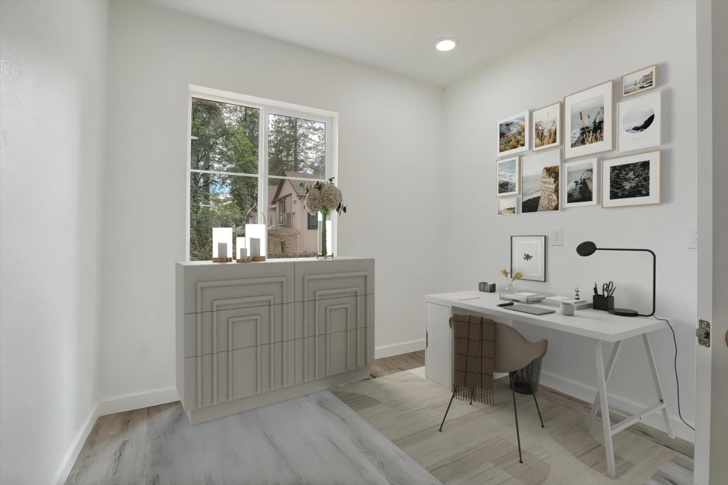 Grass Valley, California, 95949, United States, 4 Bedrooms Bedrooms, ,3 BathroomsBathrooms,Residential,For Sale,1979972