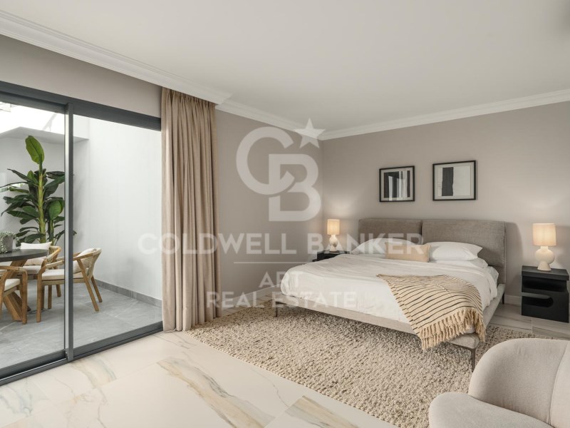 Marbella, Andalusia, ES, 5 Bedrooms Bedrooms, ,5 BathroomsBathrooms,Residential,For Sale,1768060