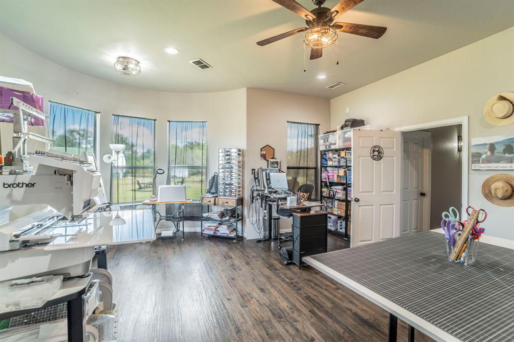 Royse City, Texas, 75189, United States, 4 Bedrooms Bedrooms, ,4 BathroomsBathrooms,Residential,For Sale,2048567