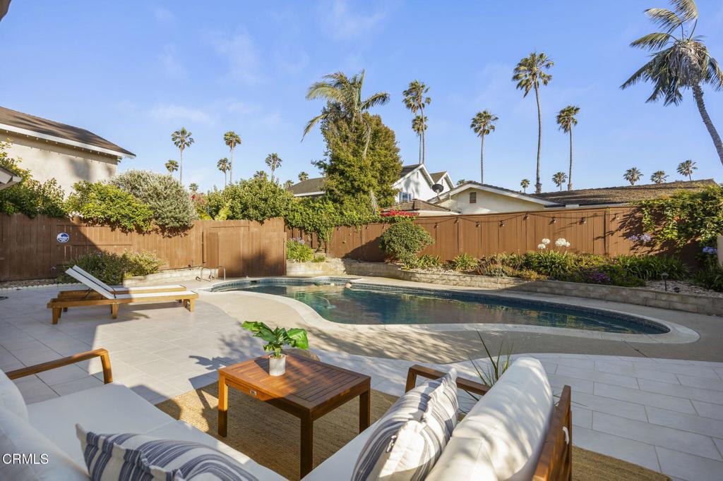 Ventura, California, 93001, United States, 4 Bedrooms Bedrooms, ,3 BathroomsBathrooms,Residential,For Sale,1974462