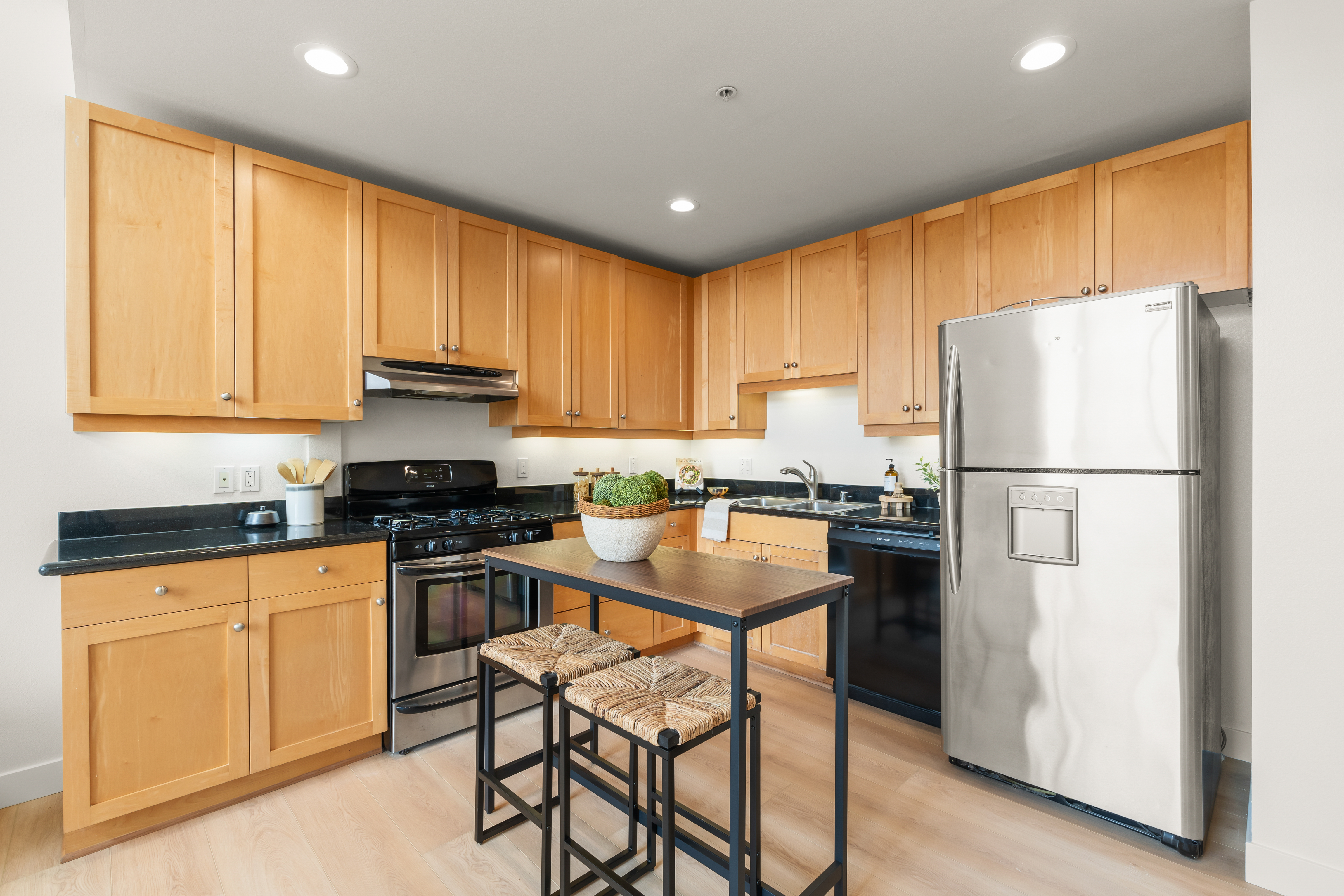  285 North Ventura Avenue #6, Ventura, CA 93001 - 物件實景