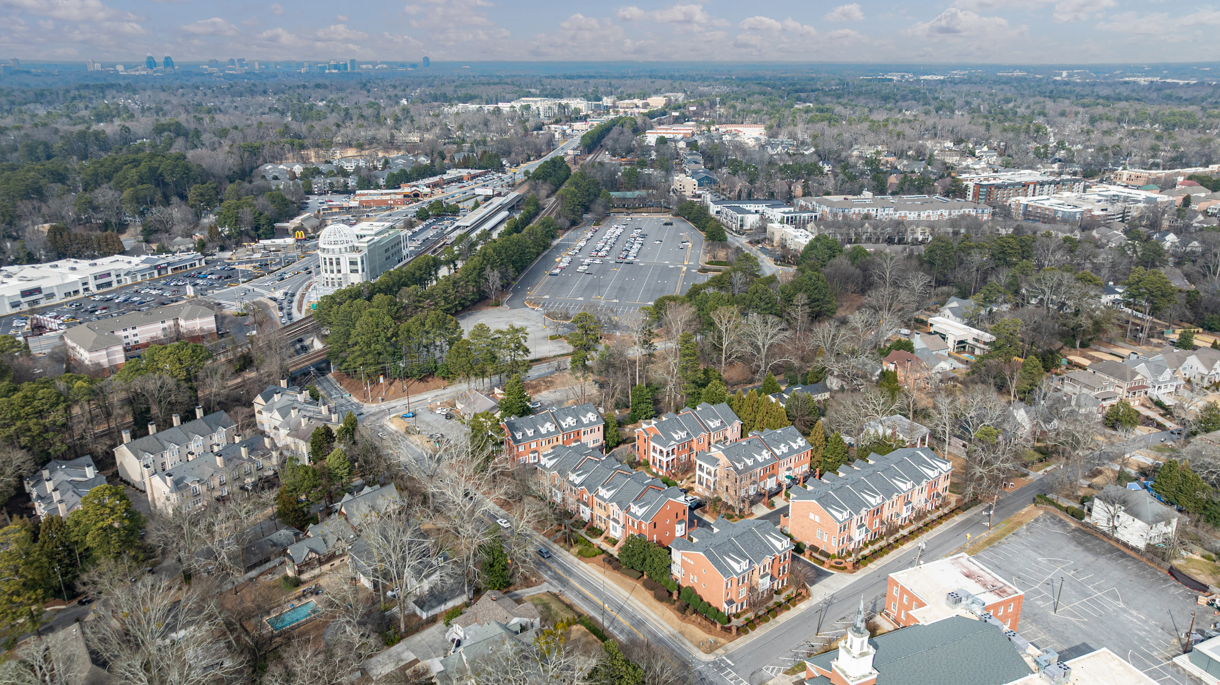  Beautiful Townhome in the Heart of Brookhaven - 物件實景