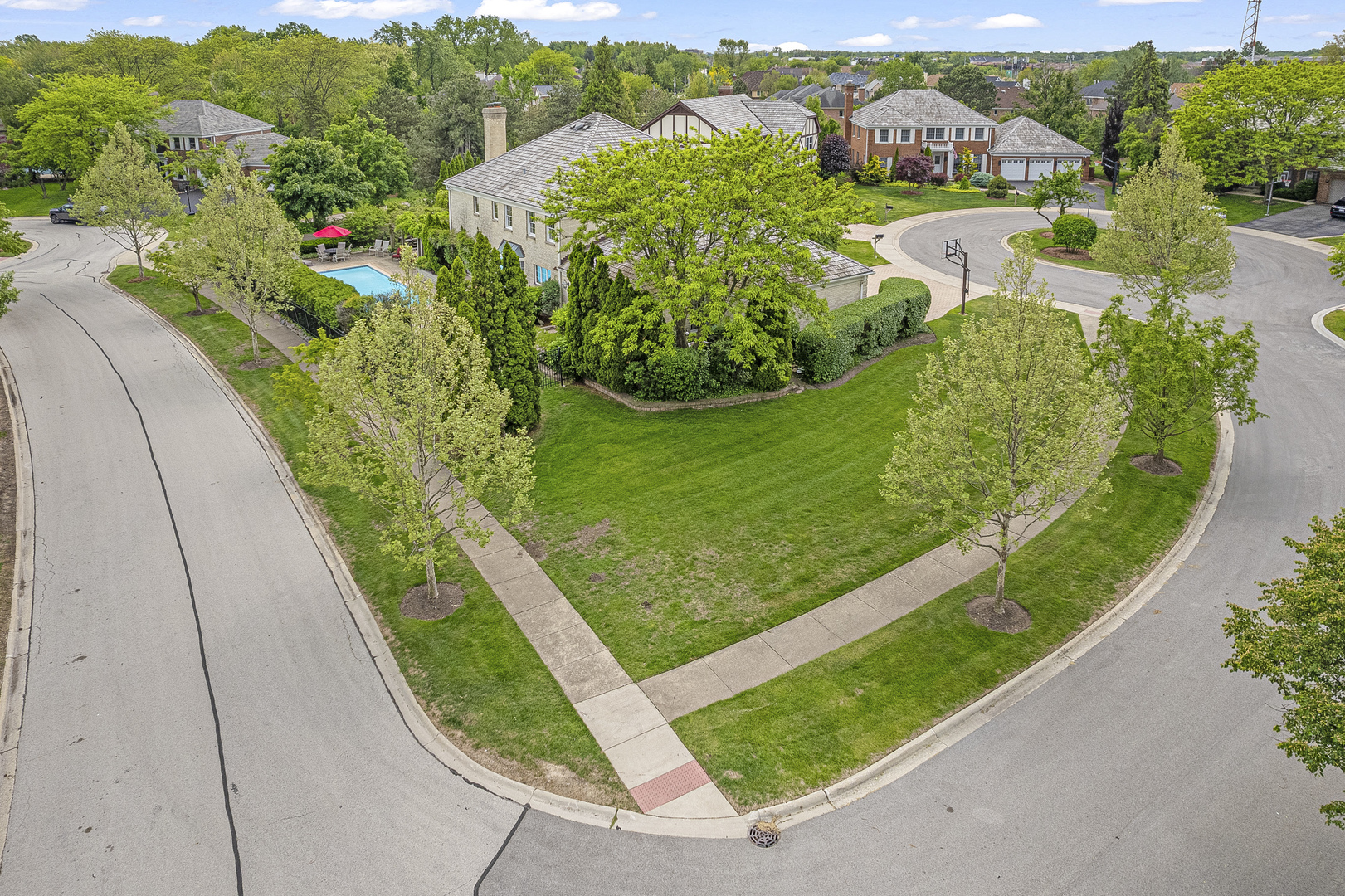 Glenview, Illinois, 60026, United States, 5 Bedrooms Bedrooms, ,4 BathroomsBathrooms,Residential,For Sale,1951003