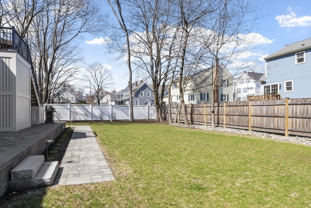 Amesbury, Massachusetts, 01913, United States, 2 Bedrooms Bedrooms, ,2 BathroomsBathrooms,Residential,For Sale,2049079