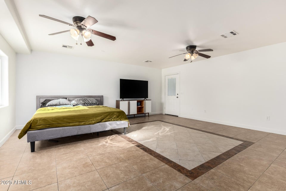 Mesa, Arizona, 85203, United States, 4 Bedrooms Bedrooms, ,3 BathroomsBathrooms,Residential,For Sale,2001471