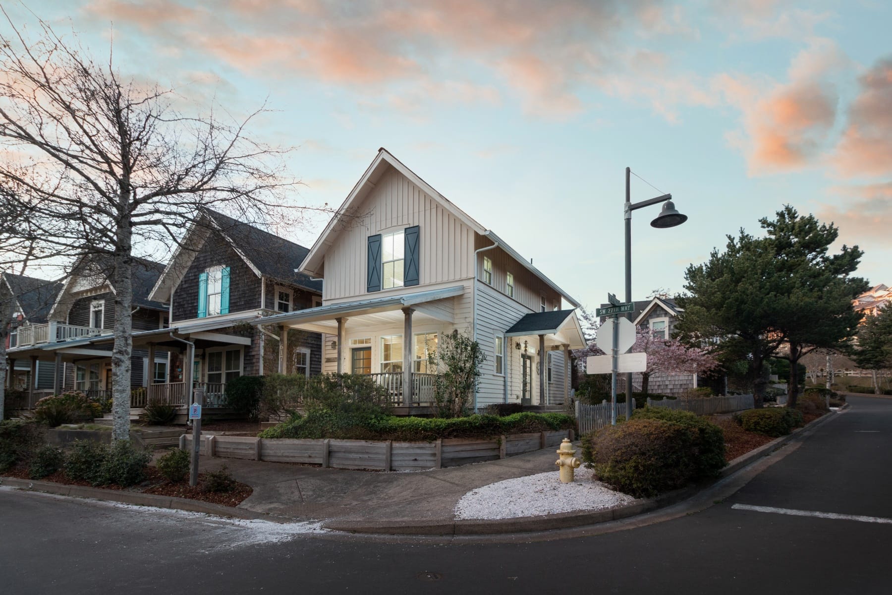  617 SW 27TH WAY Lincoln City, OR 97367 - 物件實景