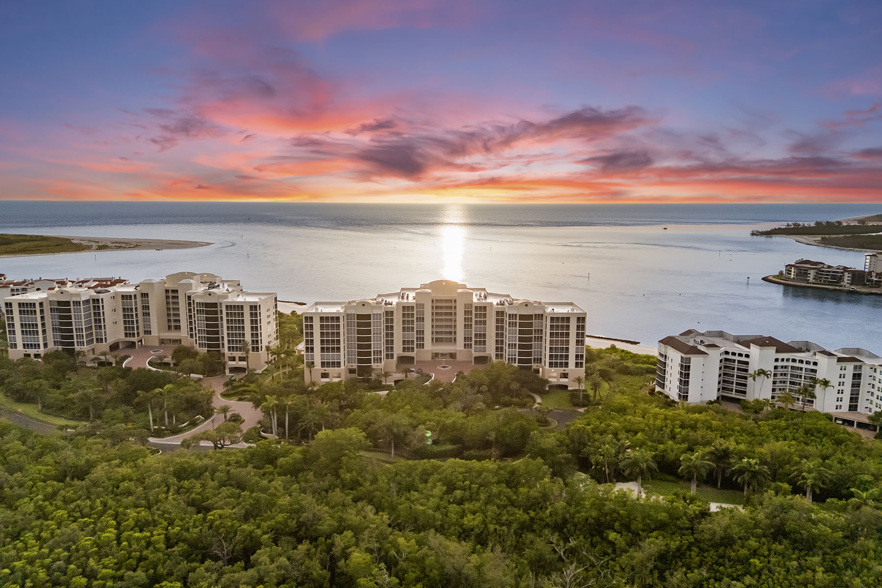  HIDEAWAY BEACH - ROYAL MARCO POINT - 物件實景