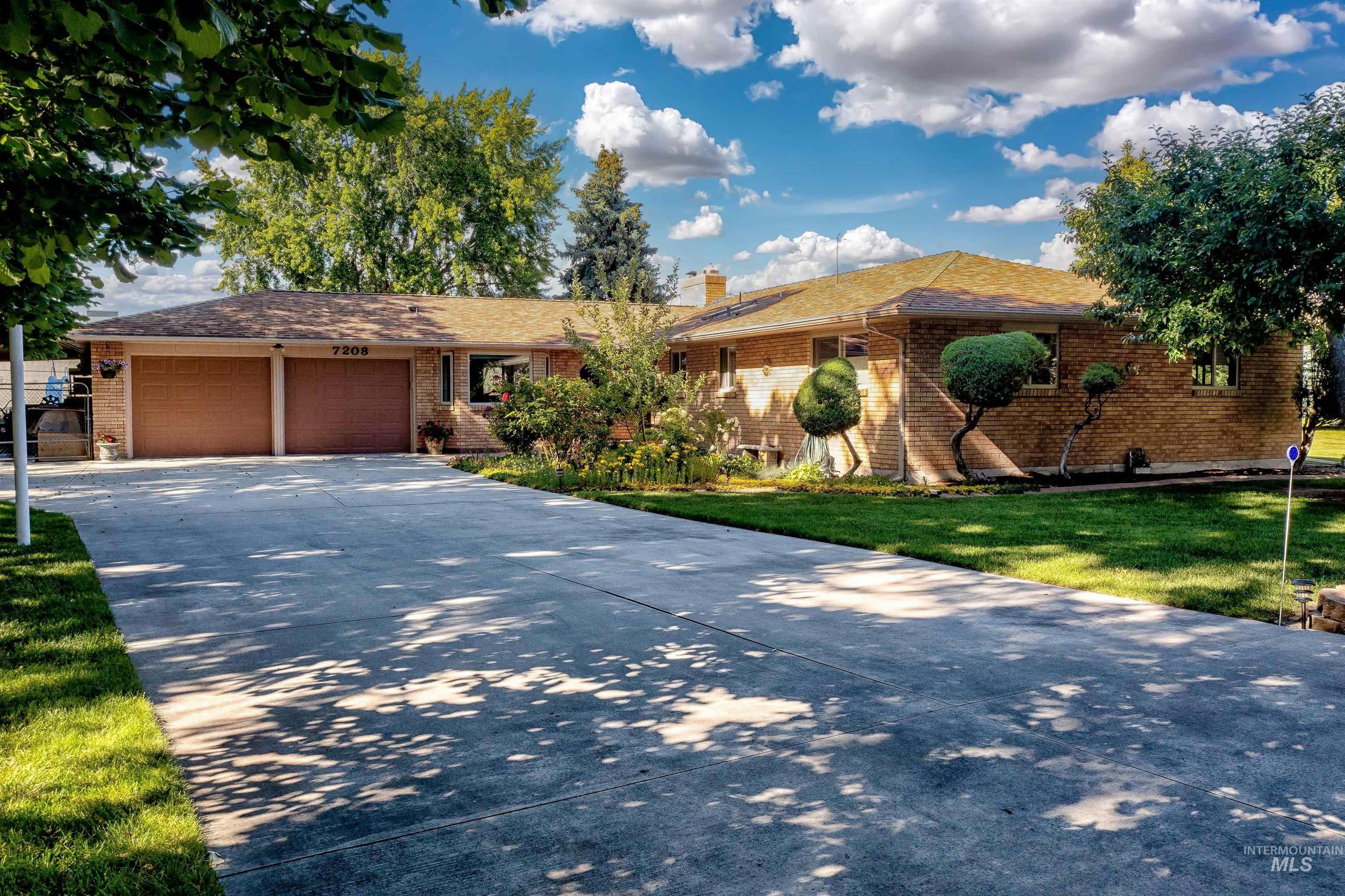 7208 Maxwell, Boise, Idaho, 83704, United States, 4 Bedrooms Bedrooms, ,3 BathroomsBathrooms,Residential,For Sale,7208 Maxwell,1435766