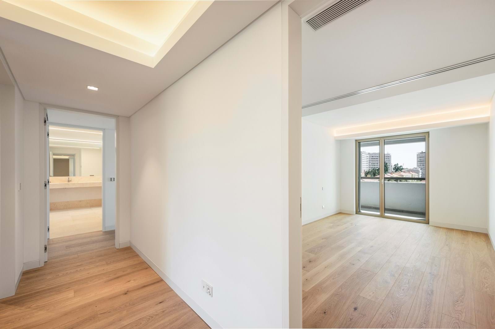Lisboa, Lisbon, 1700-093, PT, 3 Bedrooms Bedrooms, ,3 BathroomsBathrooms,Residential,For Sale,1829446
