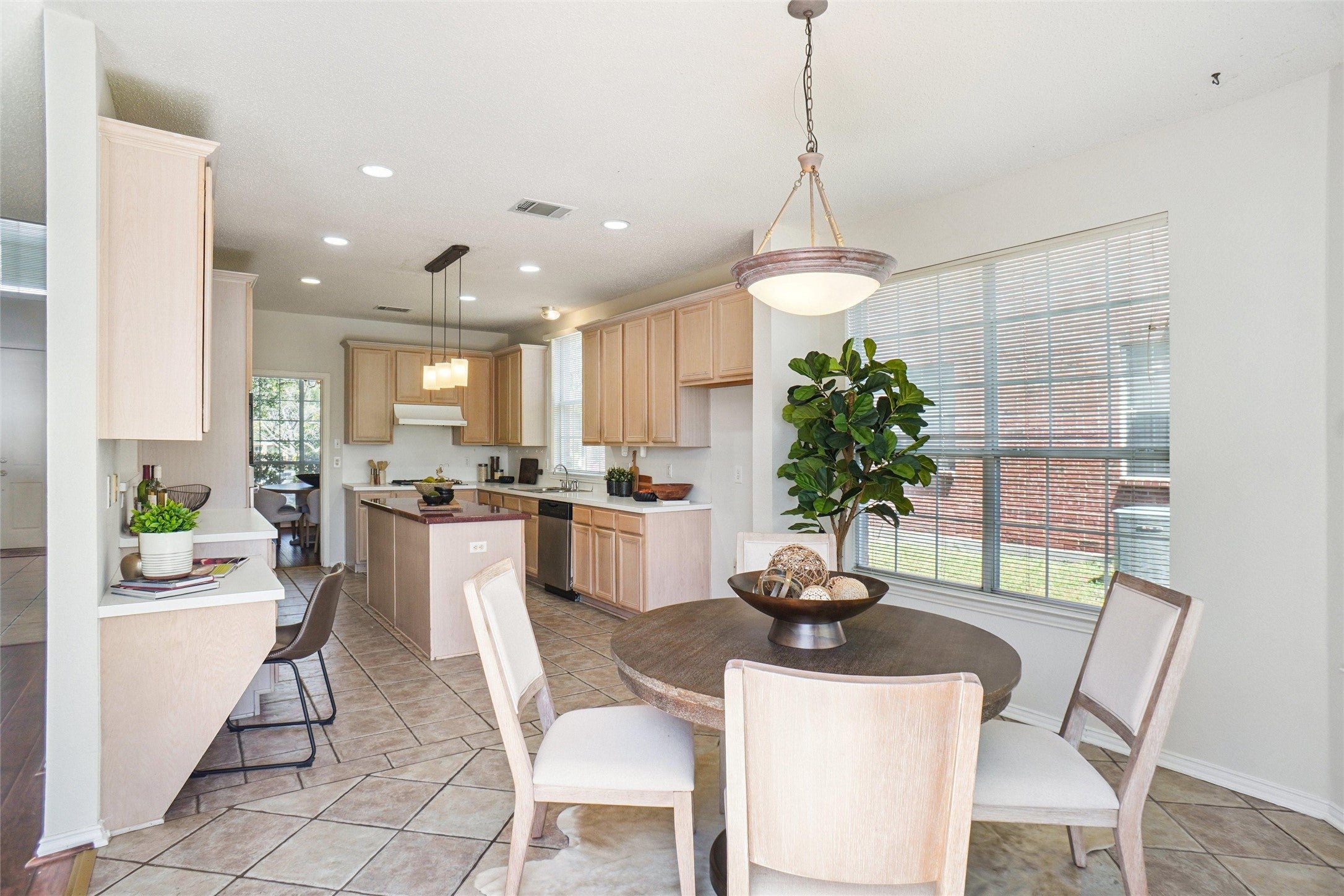 Plano, Texas, 75024, United States, 4 Bedrooms Bedrooms, ,3 BathroomsBathrooms,Residential,For Sale,1981856