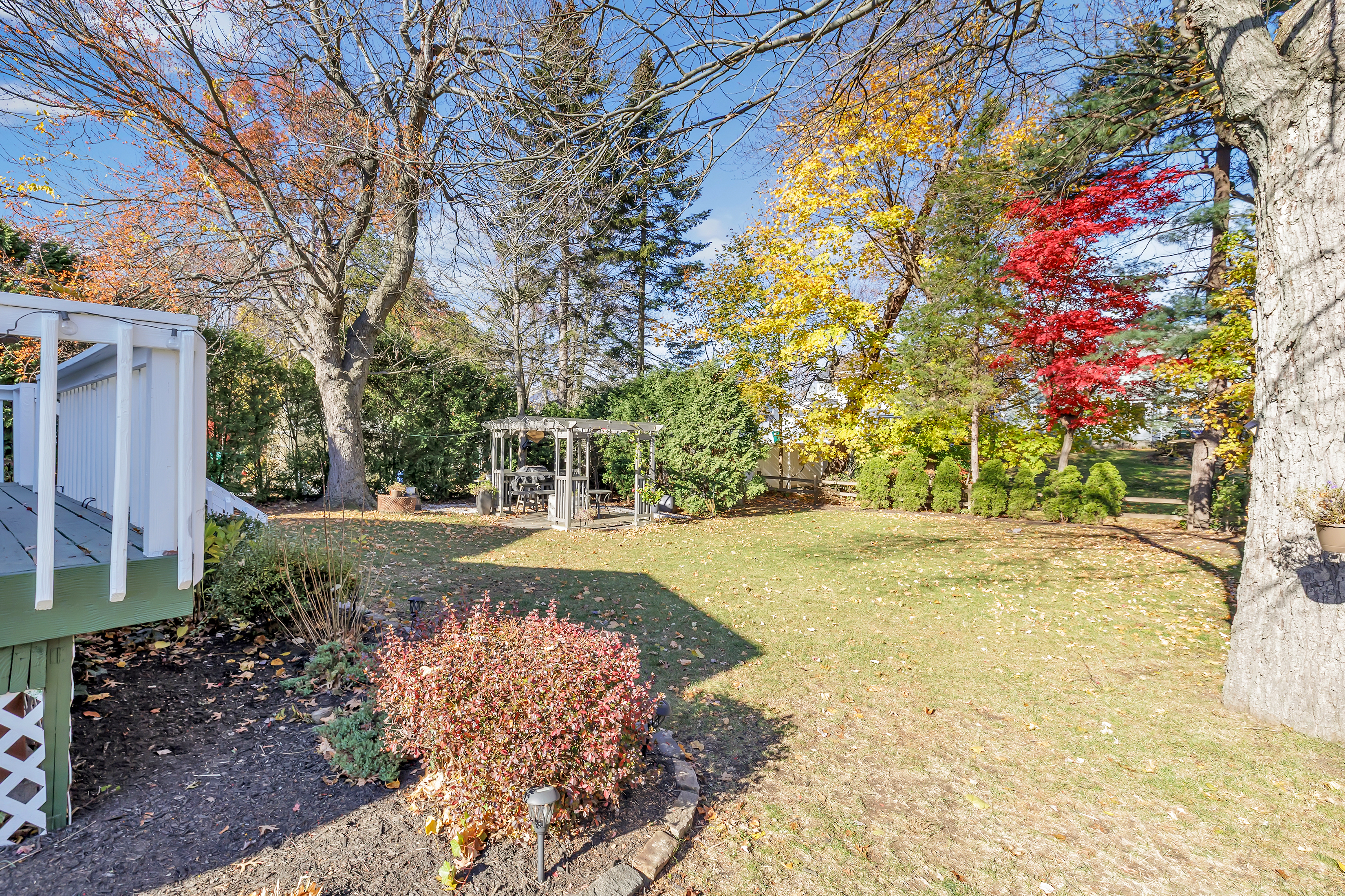 Stratford, Connecticut, 06614, United States, 4 Bedrooms Bedrooms, ,4 BathroomsBathrooms,Residential,For Sale,1996522