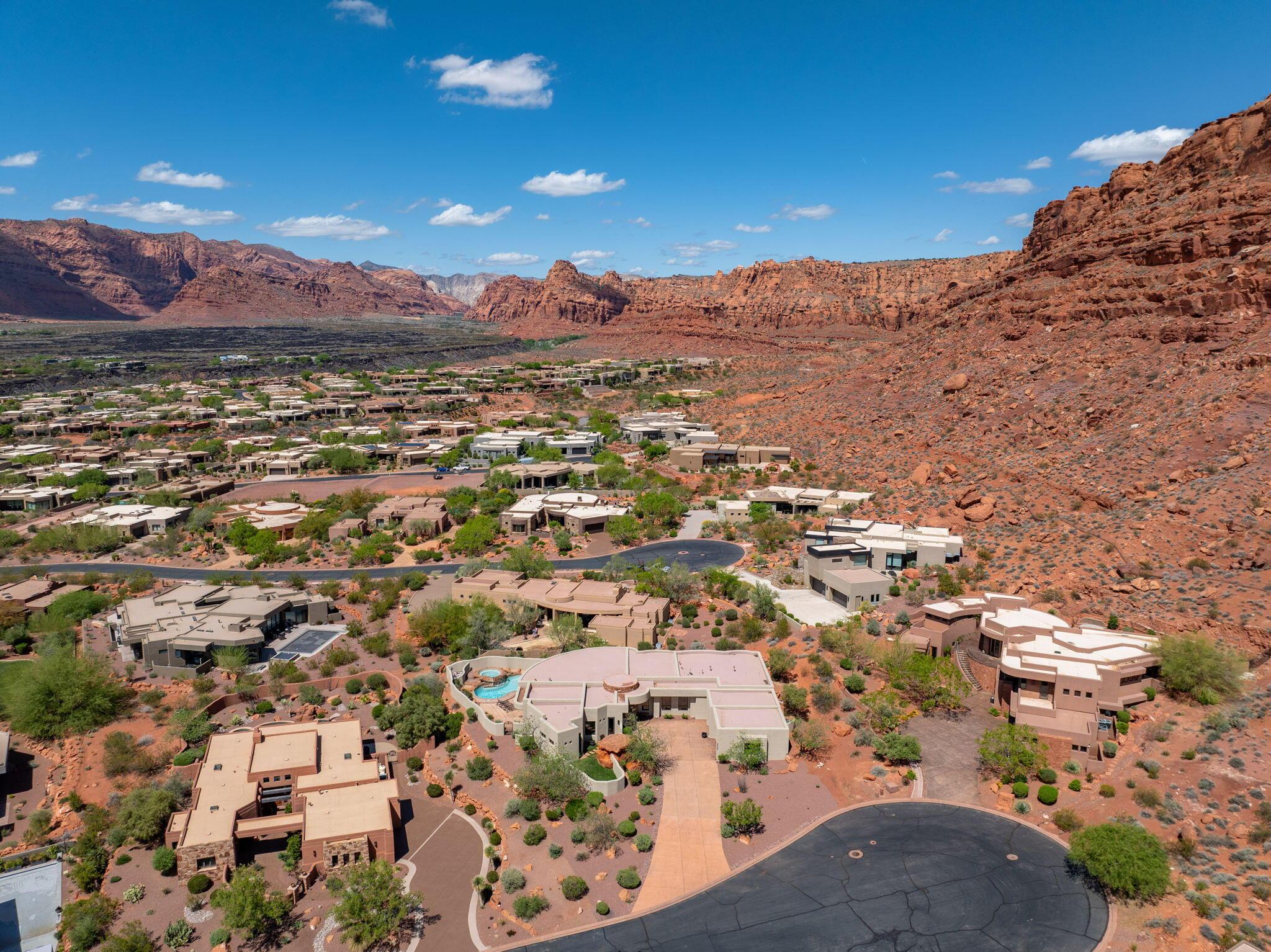 St George, Utah, 84770, United States, 4 Bedrooms Bedrooms, ,5 BathroomsBathrooms,Residential,For Sale,1976696