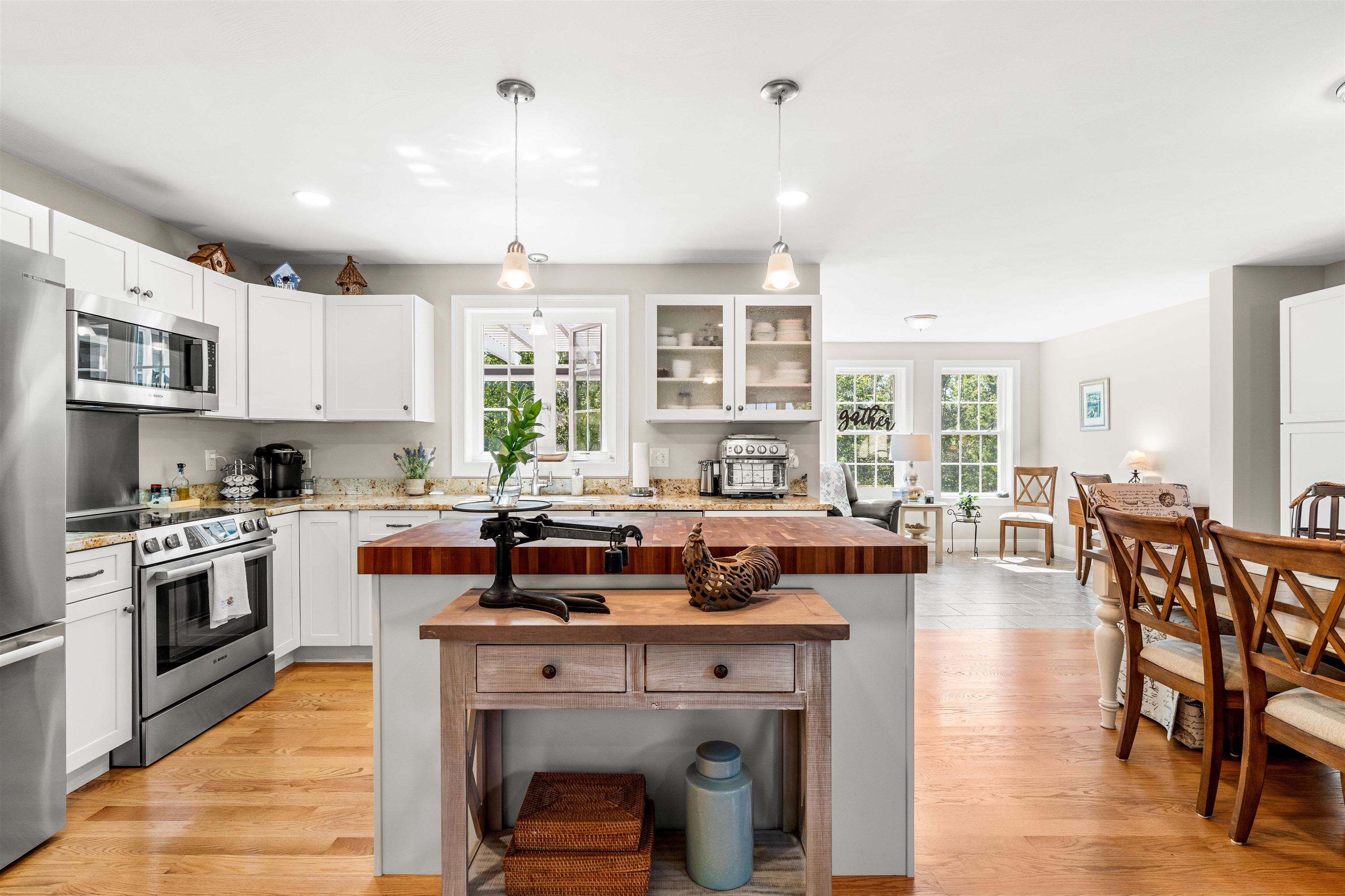 Candia, New Hampshire, 03034, United States, 2 Bedrooms Bedrooms, ,3 BathroomsBathrooms,Residential,For Sale,1918518