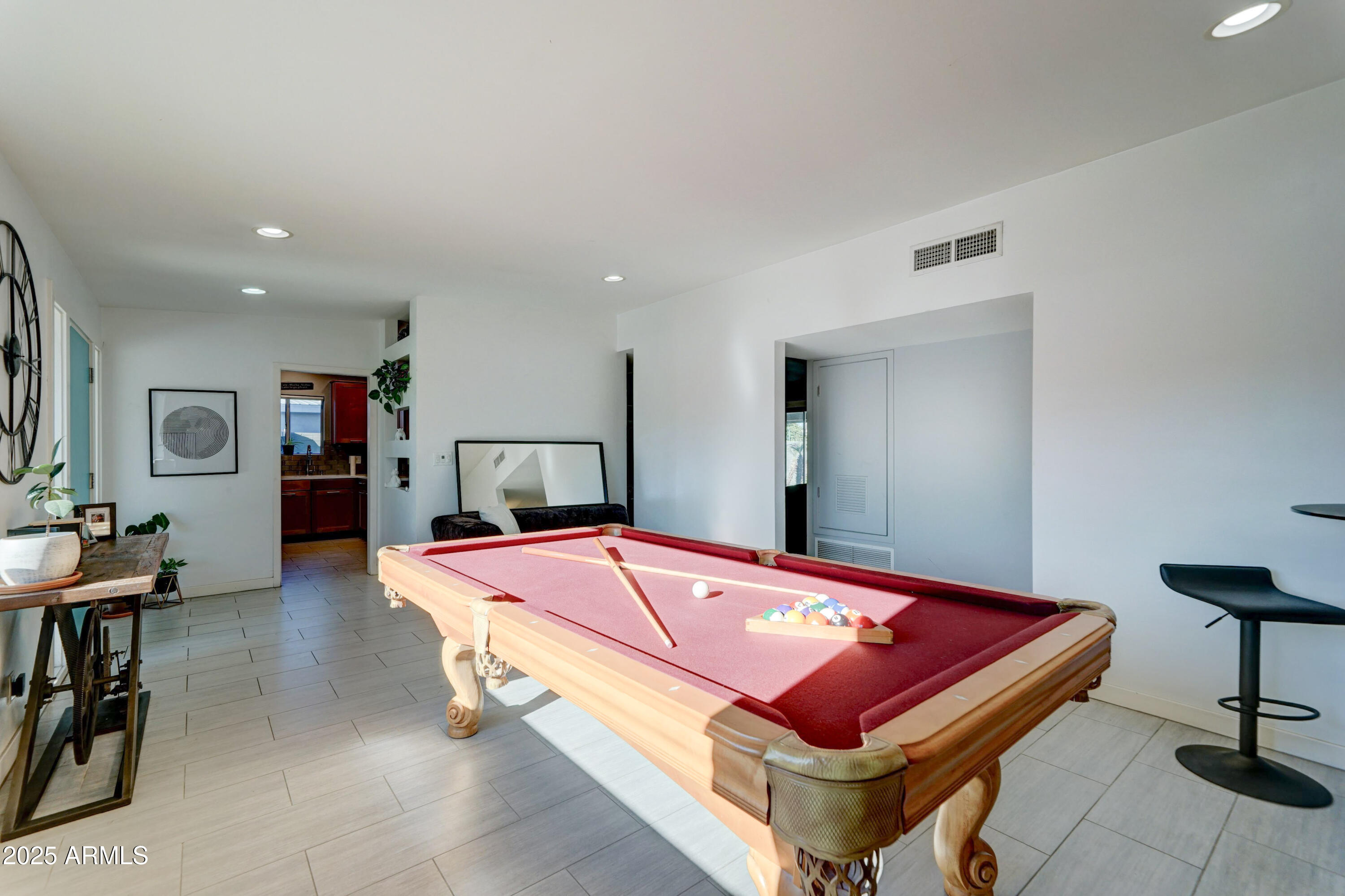 Phoenix, Arizona, 85028, United States, 4 Bedrooms Bedrooms, ,3 BathroomsBathrooms,Residential,For Sale,1989042