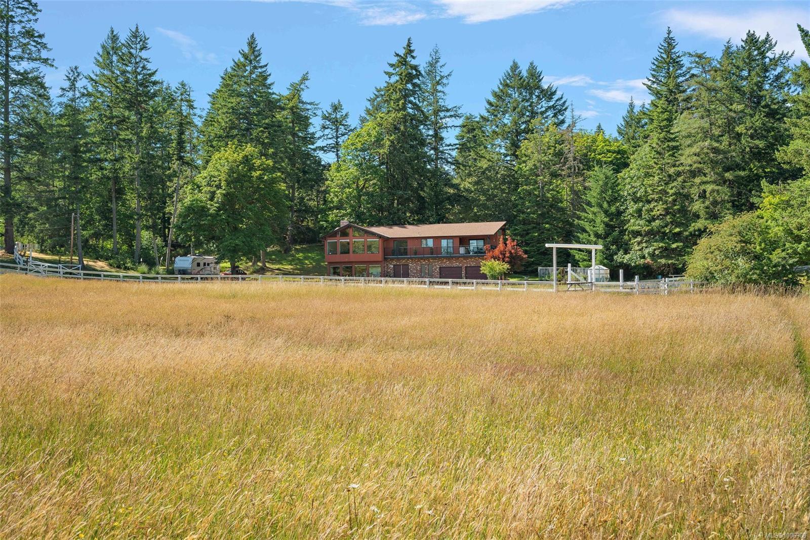 SAANICH, British Columbia, V9E 2C8, CA, 5 Bedrooms Bedrooms, ,Residential,For Sale,1890664