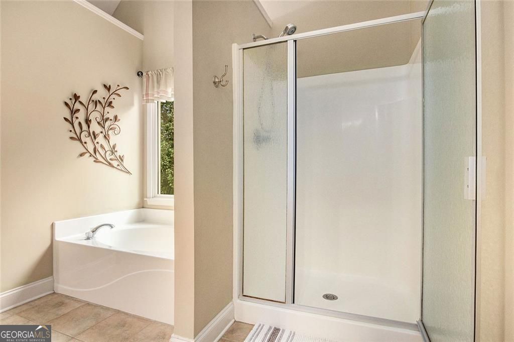 DAWSONVILLE, Georgia, 30534, United States, 3 Bedrooms Bedrooms, ,3 BathroomsBathrooms,Residential,For Sale,1894600