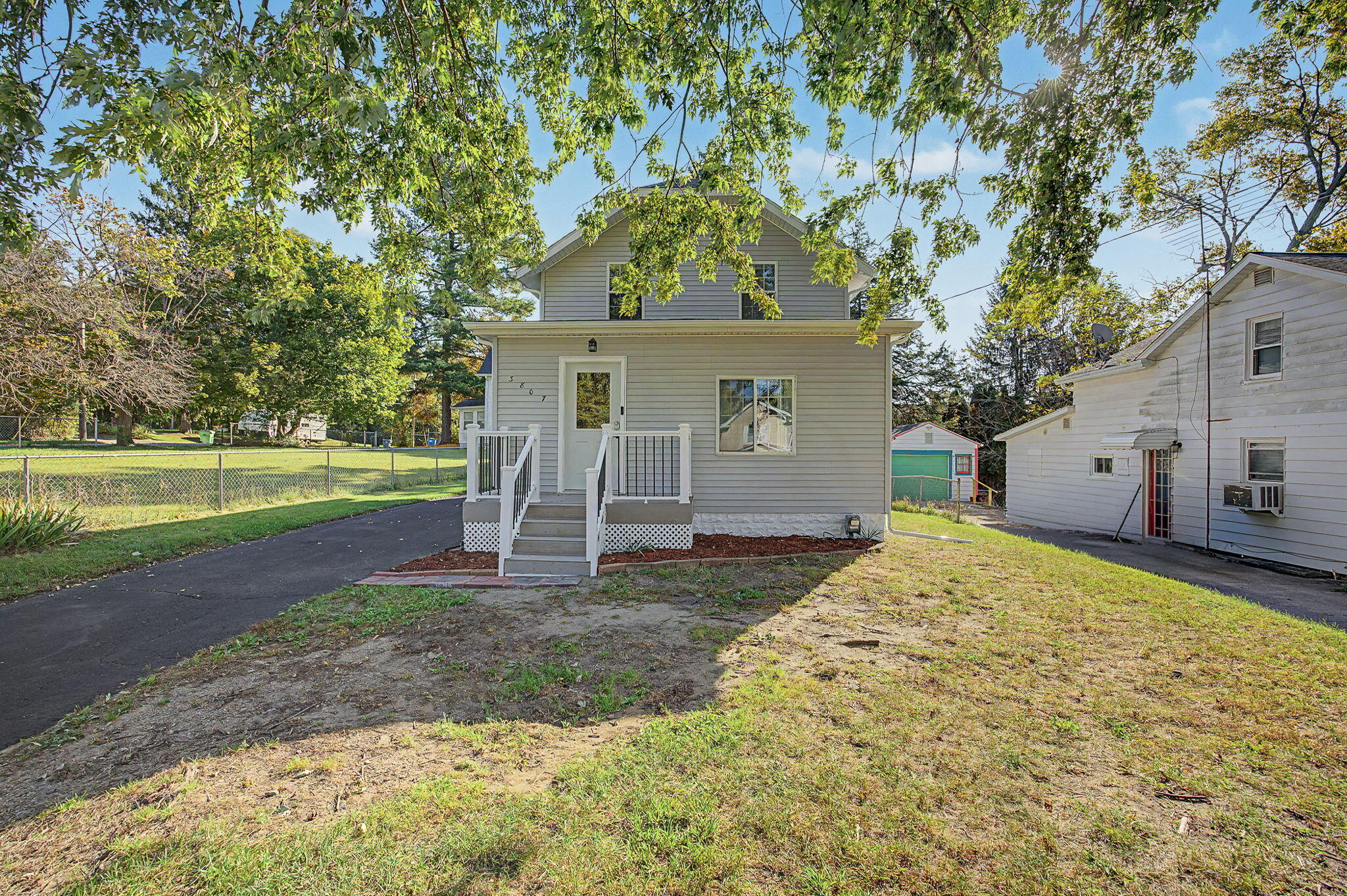 Francis St, Jackson, MI 49203
